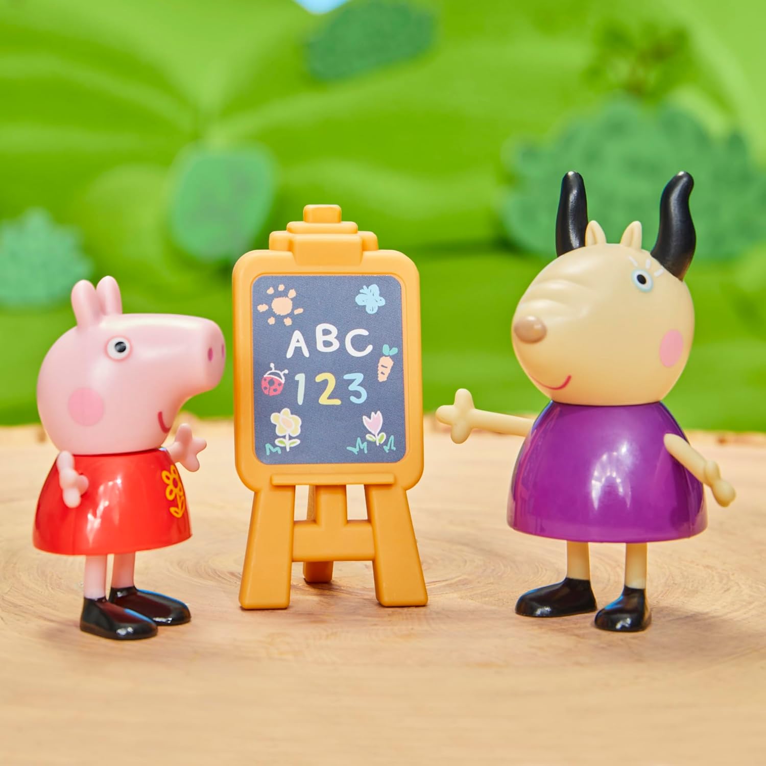 Peppa Pig Playgroup - 5 Figure Playset with Classroom Accessories for Ages 3+ 6