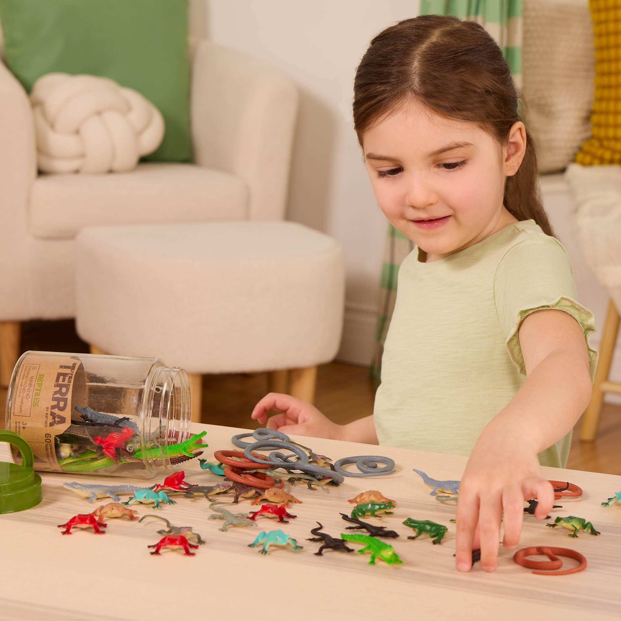 Terra by Battat Reptiles in Tube – 60-Piece Miniature Reptile Animal Toy Set for Kids 3+ 8