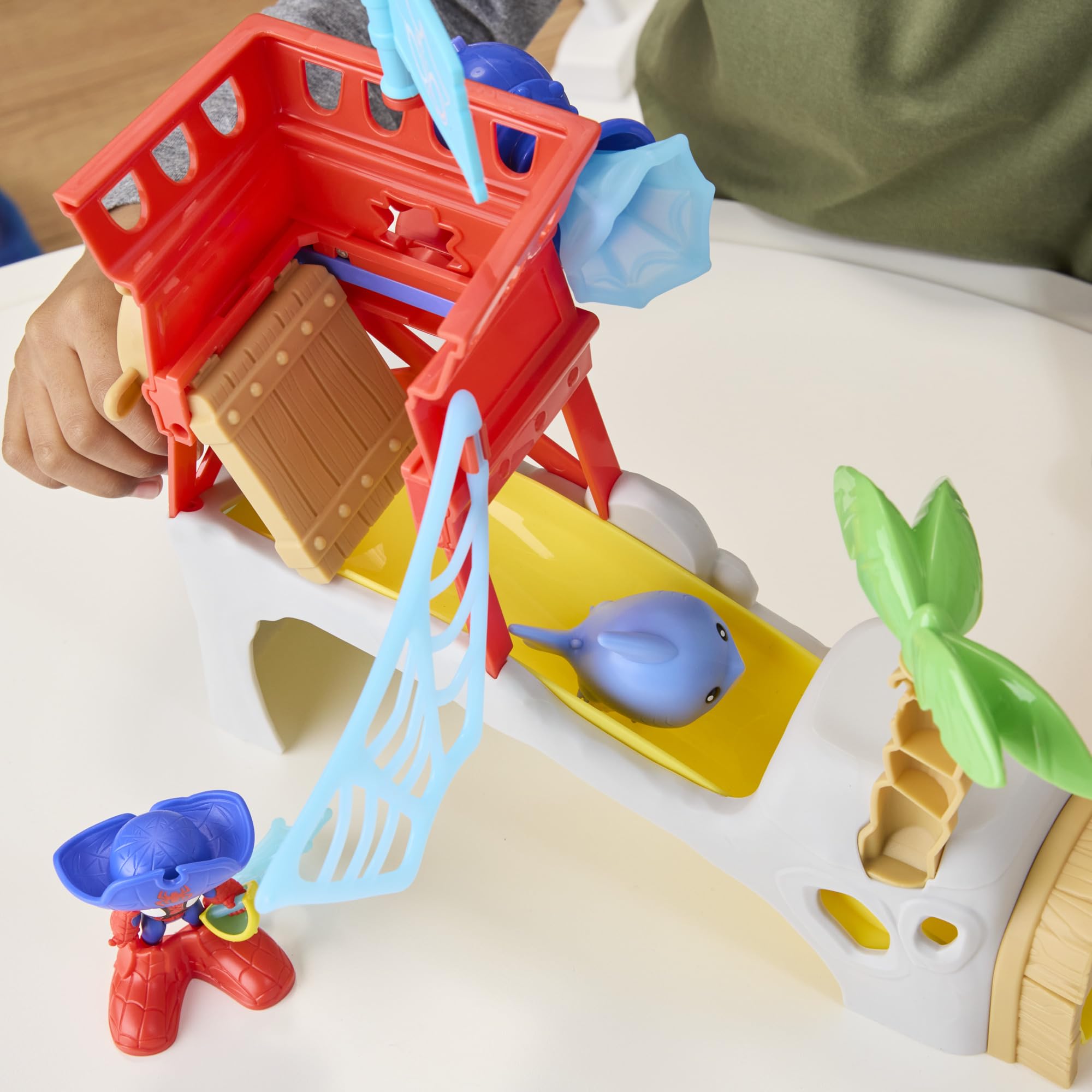 Marvel Spidey and his Amazing Friends Water-Webs Spidey Island Playset with 2 Figures - Ages 3+ 4