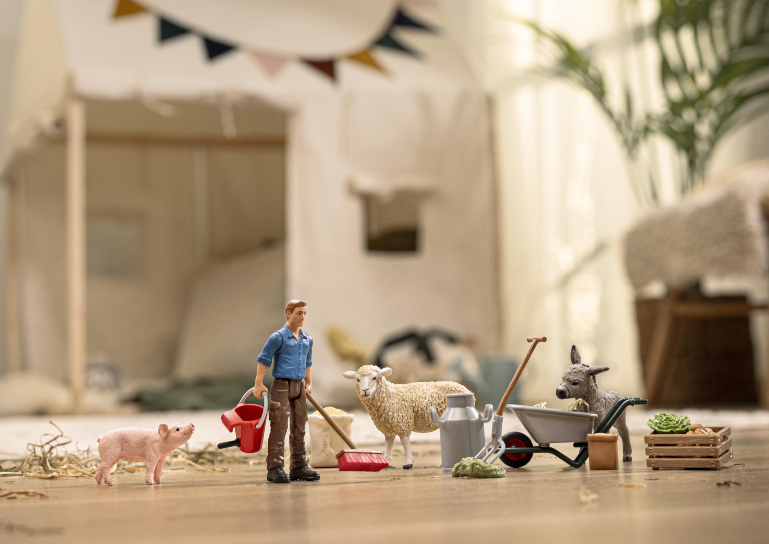SCHLEICH Farm World Animal Set 'Animal Feeding' - Educational Pretend Play for Kids 3+ 6