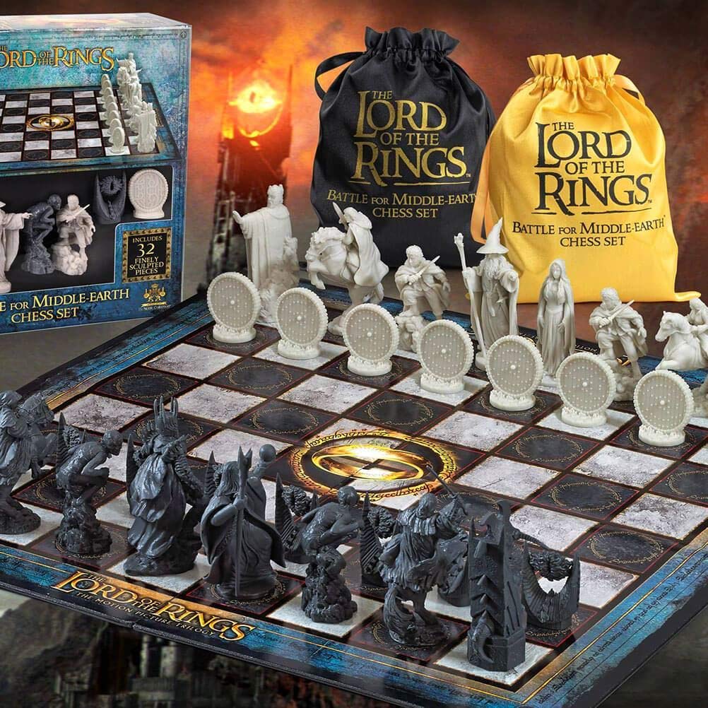 The Noble Collection The Lord of the Rings Chess Set Battle for Middle-Earth 13
