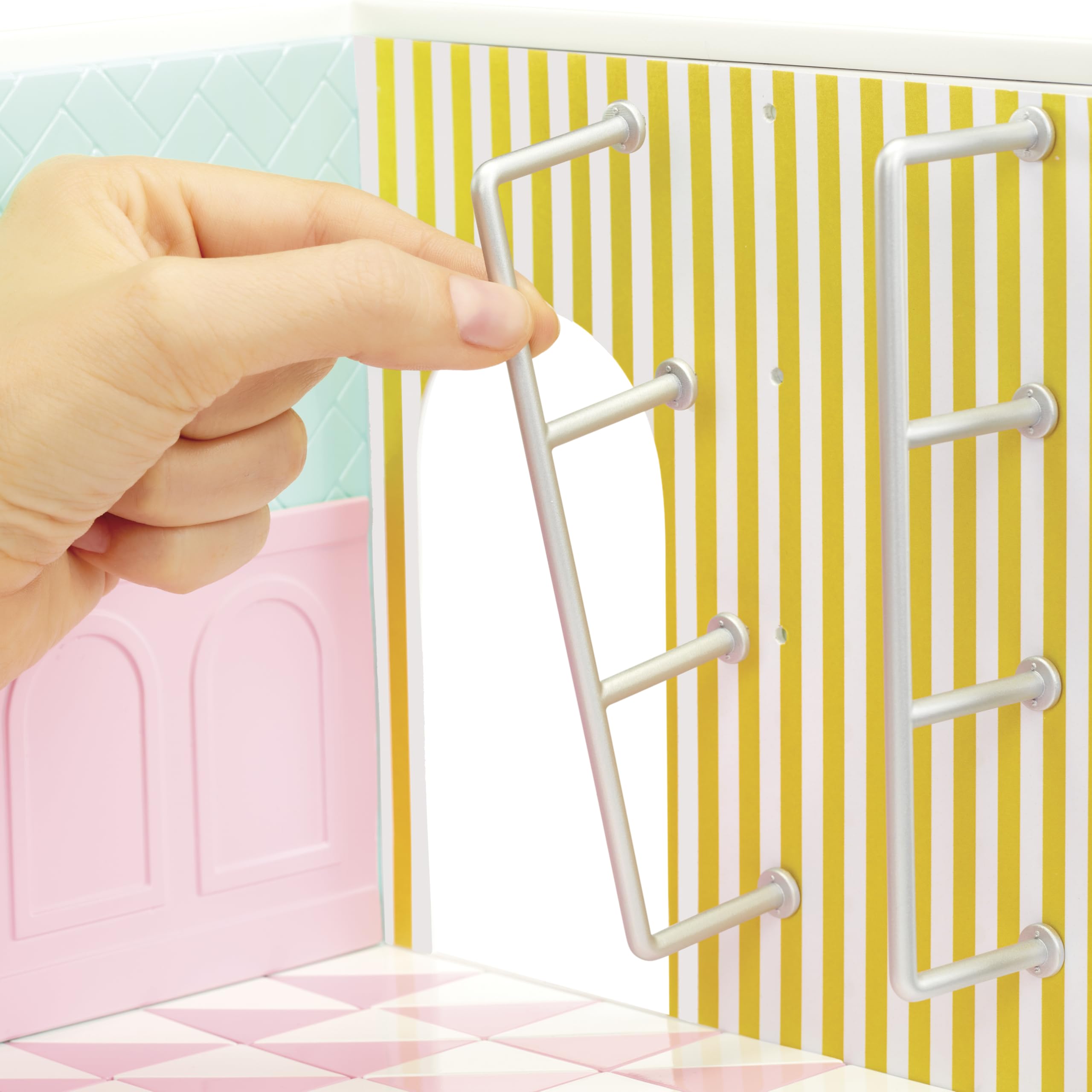 MGA's Miniverse Make It Mini Spaces Ice Cream Shop - Building Set for Kids 3+ 3