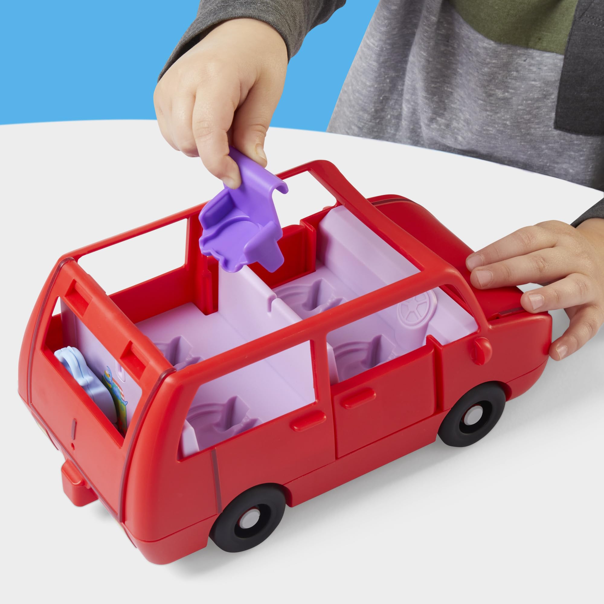 Peppa Pig Big Family Car Playset - Red Vehicle with Peppa & Baby Evie Figures 7