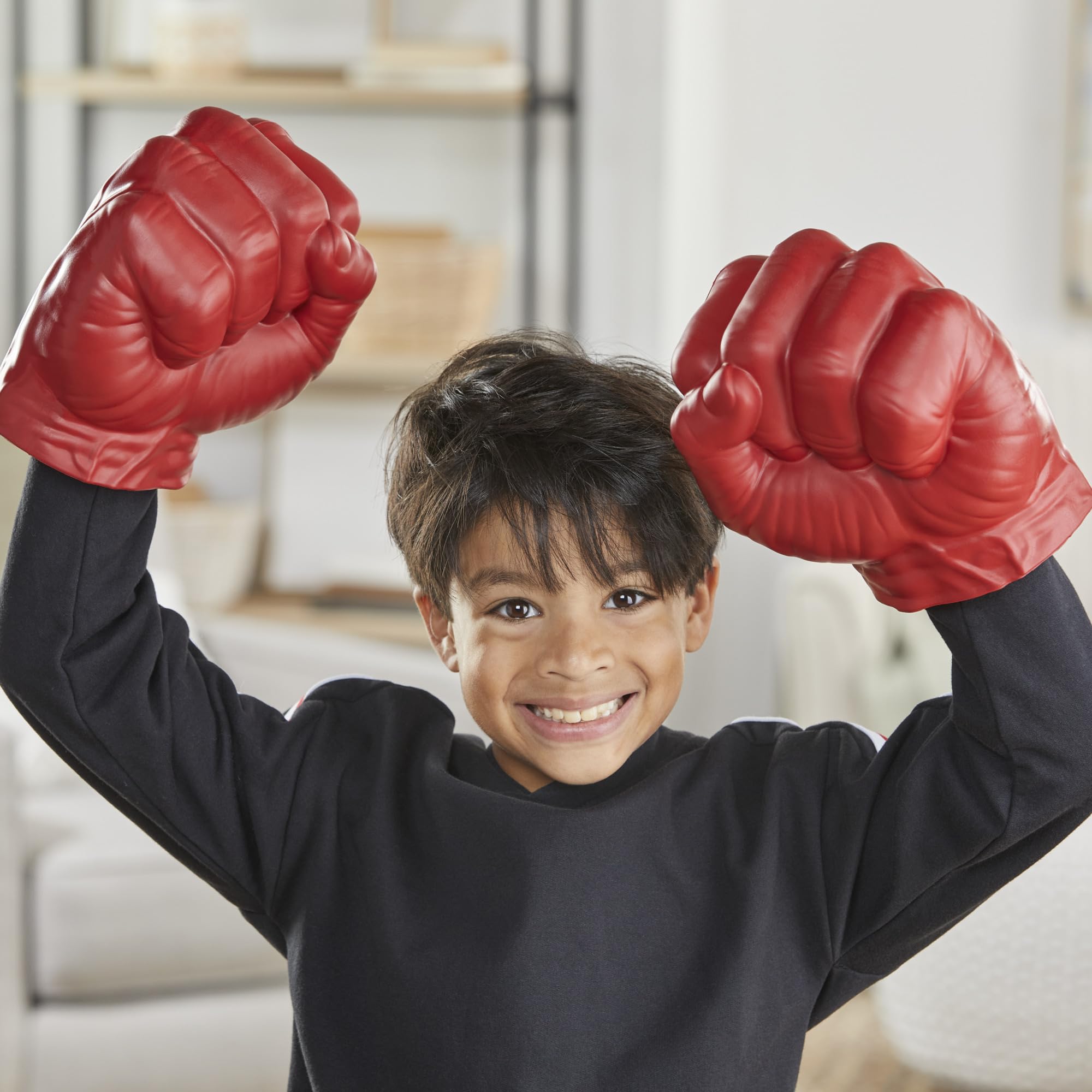 Marvel Red Hulk Gamma Smash Fists Role Play Toy for Kids 4