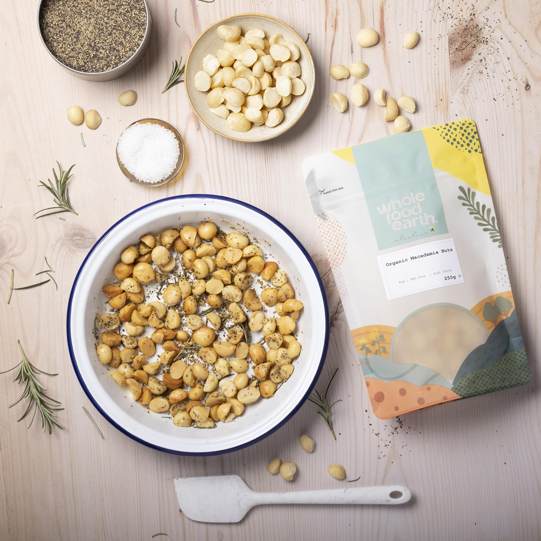 Wholefood Earth Organic Raw Macadamia Nuts 500g | GMO-Free | Vegan | High in Protein & Fiber 4