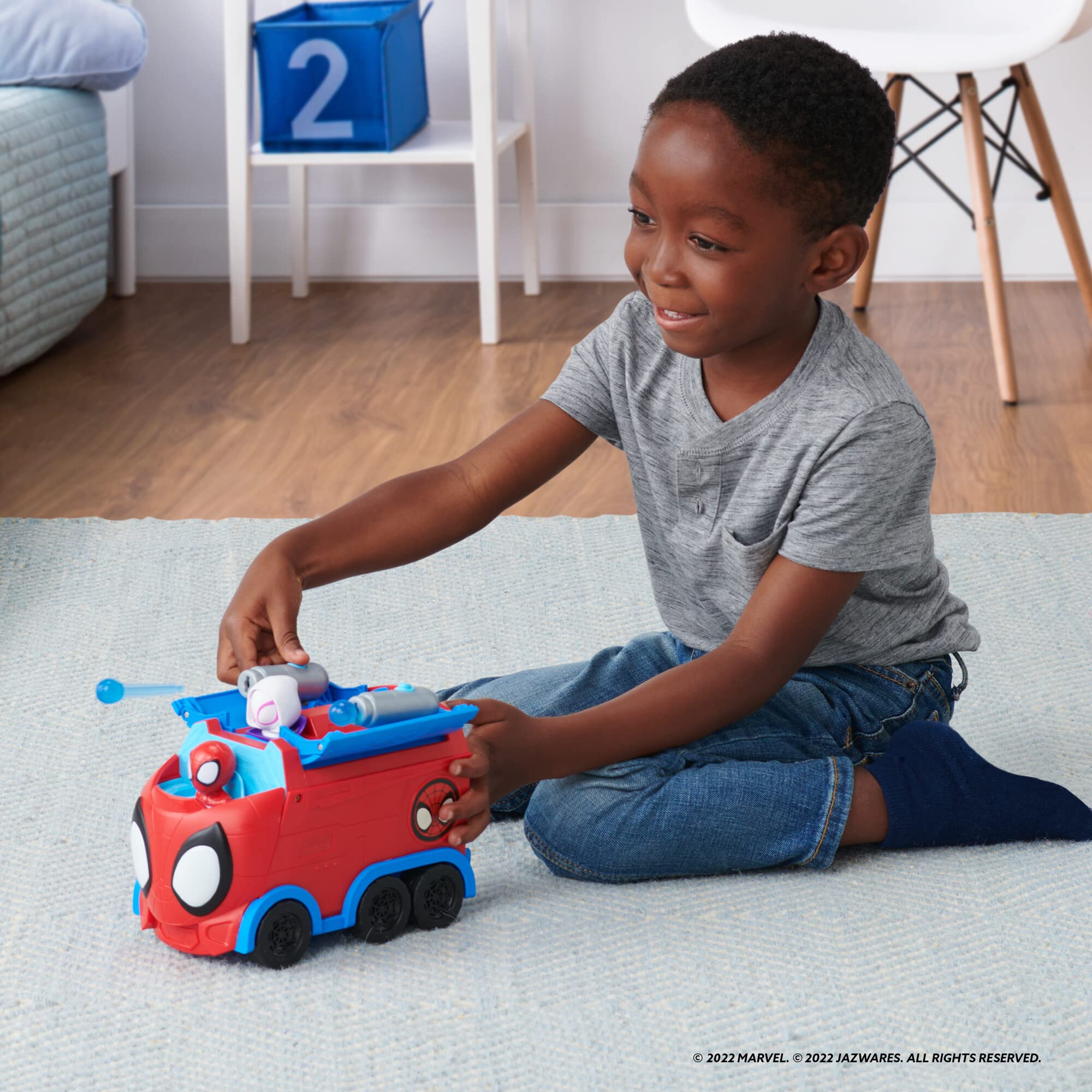 Spidey and Friends Web Spinning Hauler - 8-Inch 3-in-1 Transforming Vehicle 13