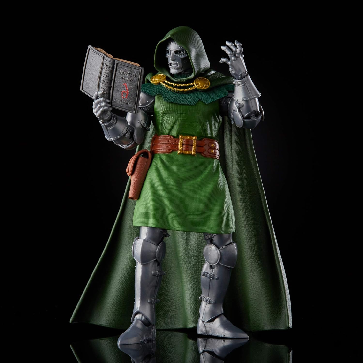Marvel Dr. Doom 6-Inch Action Figure with 10 Accessories - Ages 4+ 5