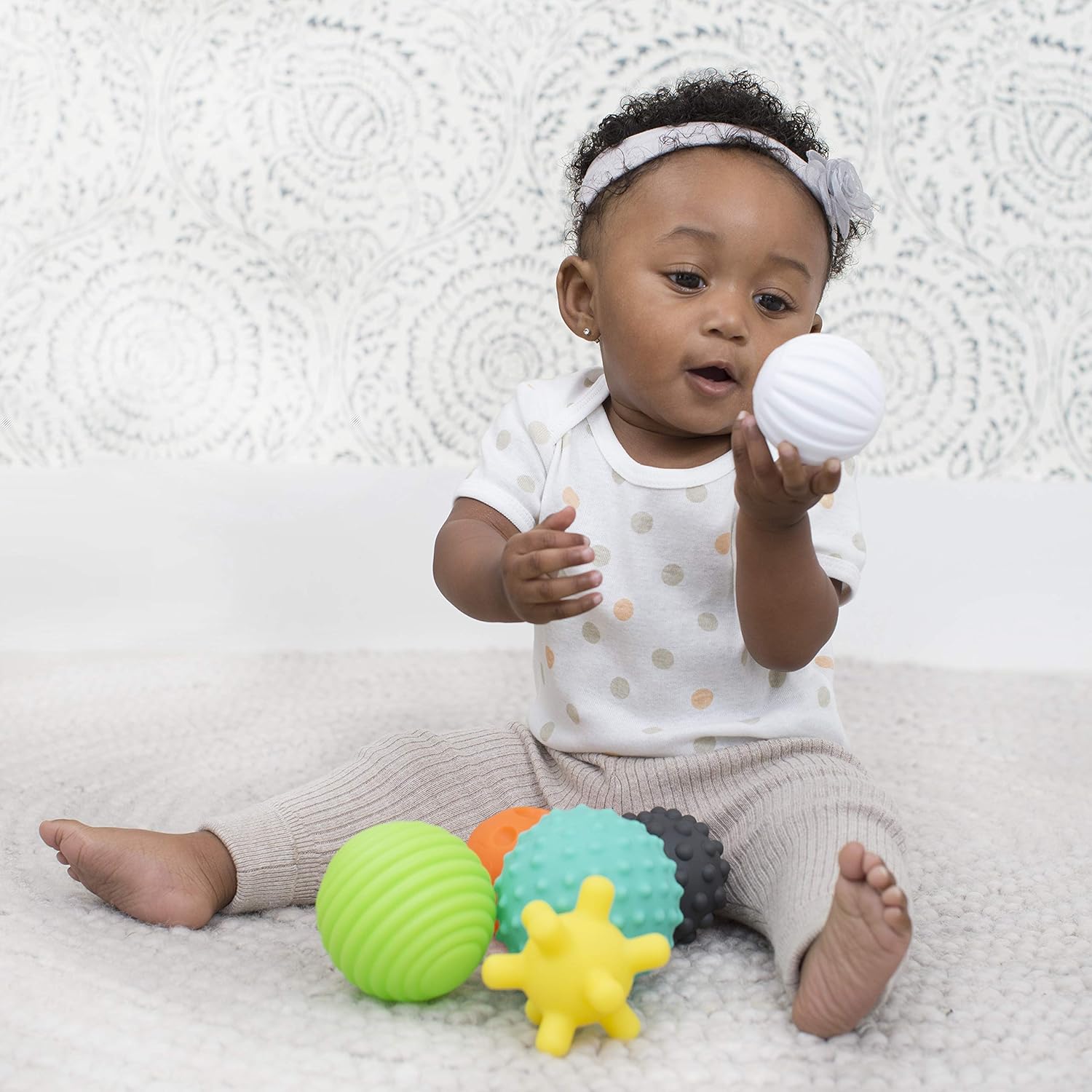 Infantino Textured Multi Ball Set - 6 Easy-to-Grab Sensory Balls for Babies 6 Months+ 3