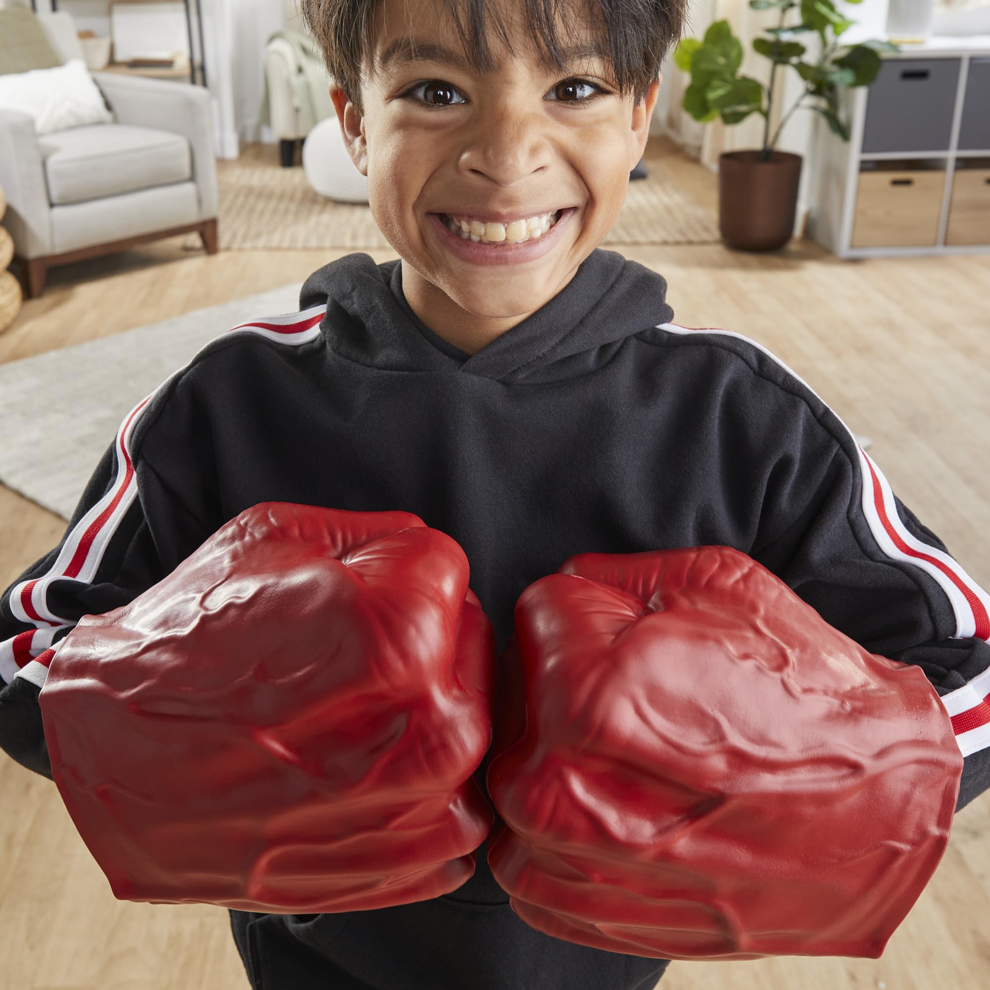 Marvel Red Hulk Gamma Smash Fists Role Play Toy for Kids 5