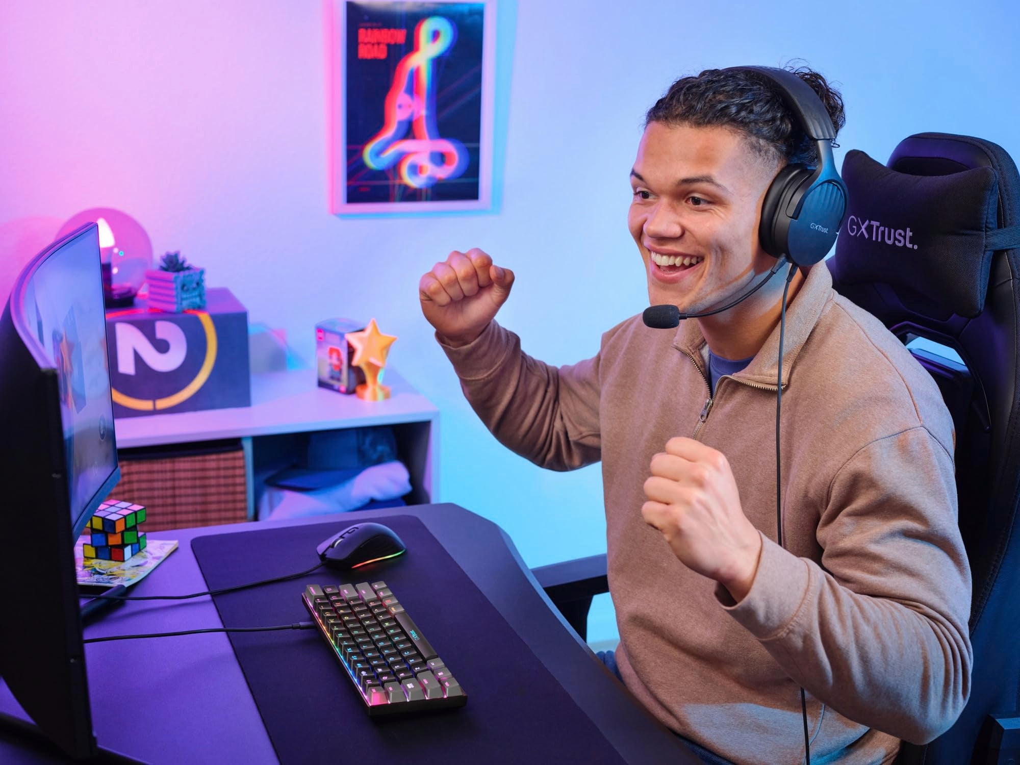 Trust Gaming GXT 867 Acira 60% Mechanical Keyboard UK Layout - RGB Backlit, Outemu Red Switches 4