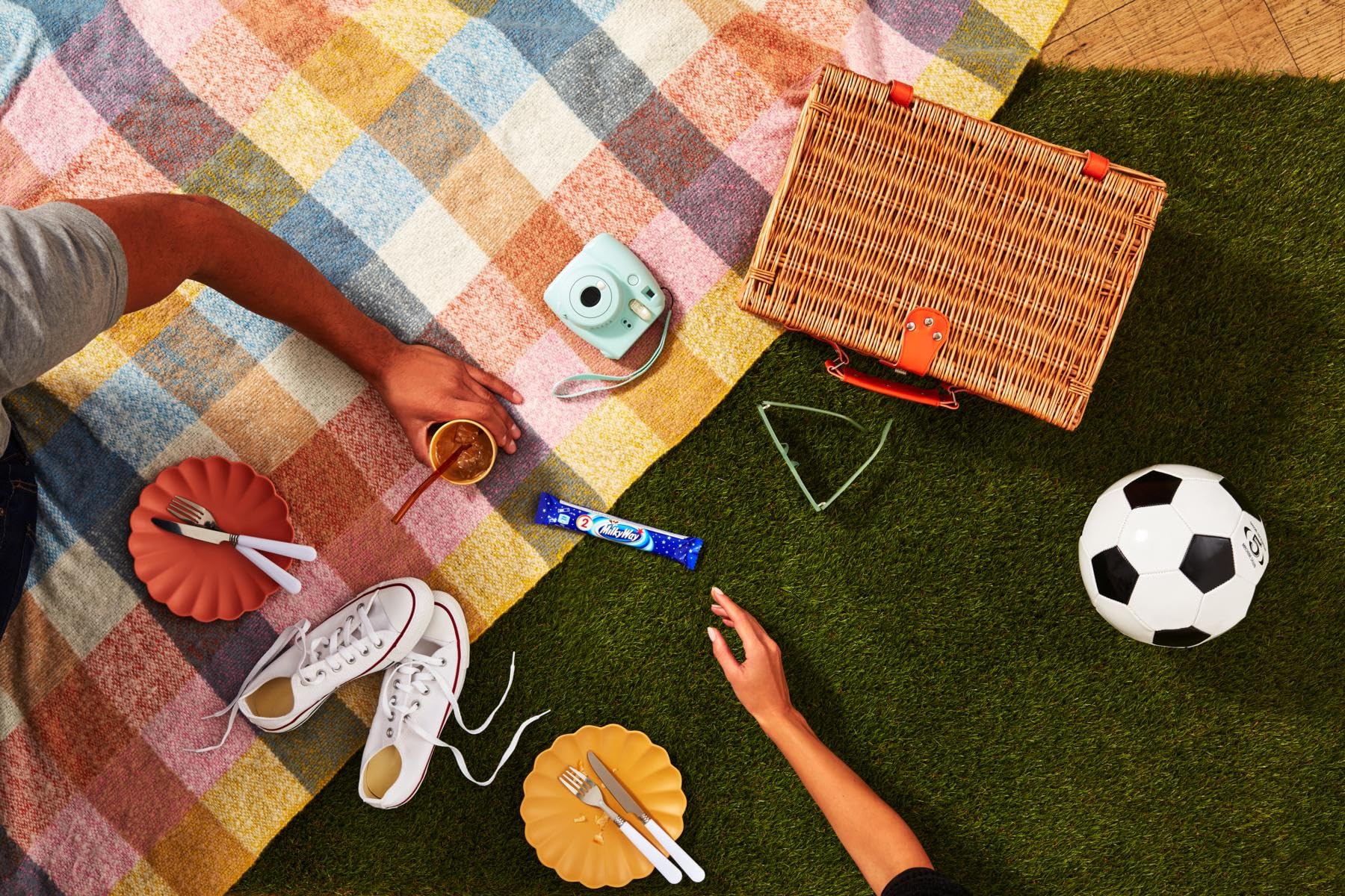 Milky Way Milk Chocolate & Nougat Bars Bulk Box (28 x 43g) 12