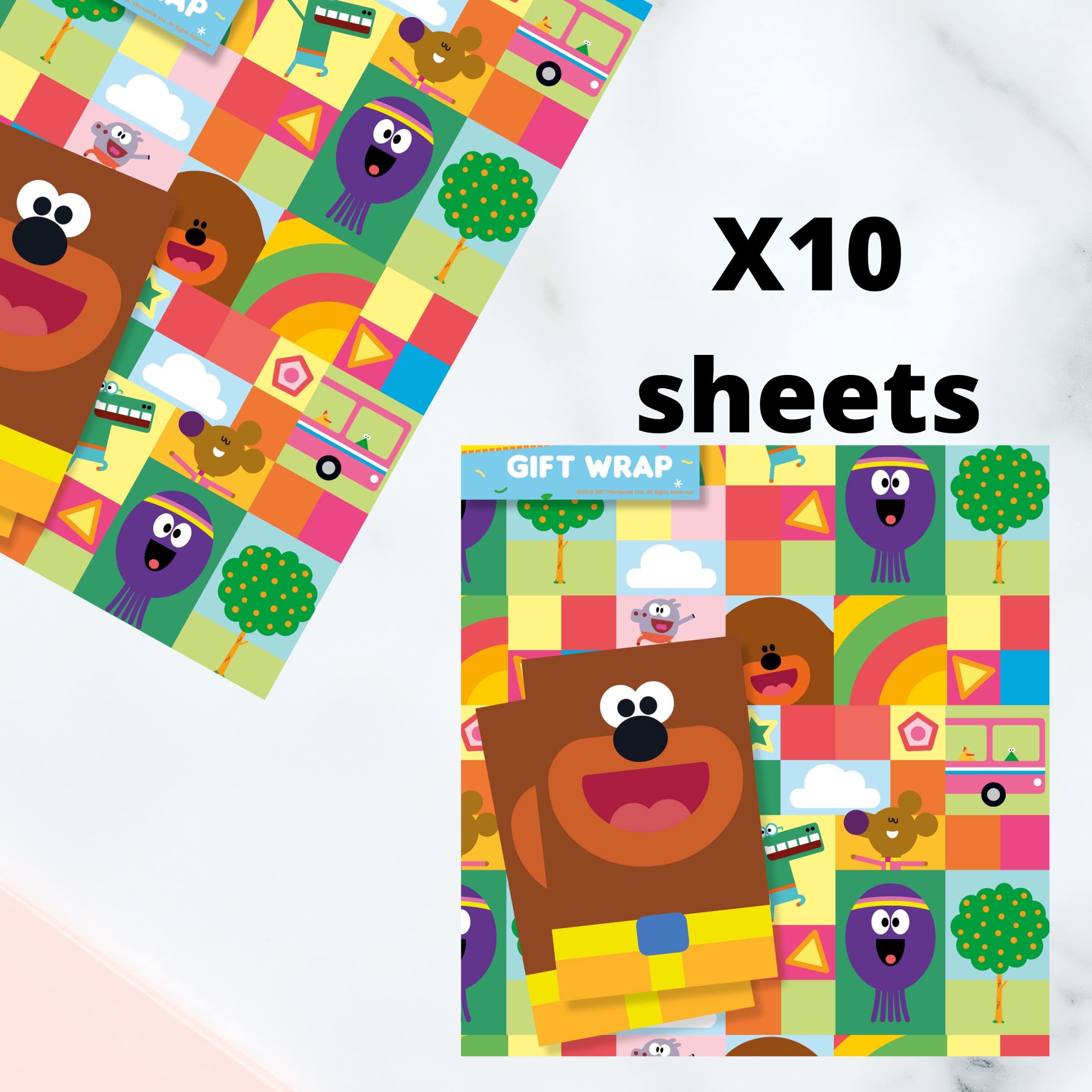 Danilo Promotions LTD Hey Duggee Wrapping Paper - 10 Sheets & 10 Tags | 70cm x 50cm