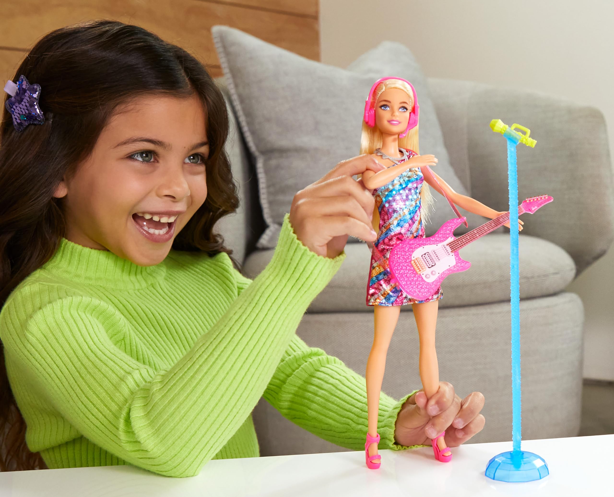 Barbie: Big City, Big Dreams Singing Barbie 'Malibu' Roberts Doll - Light-Up Dress & Microphone, Ages 3+ 4