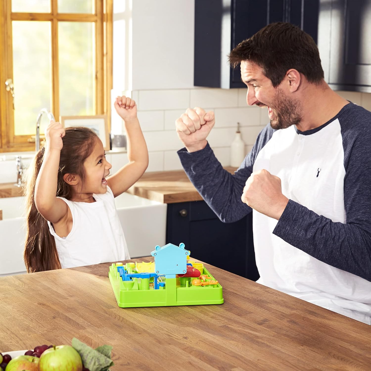 TOMY Screwball Scramble Classic Action Board Game 13