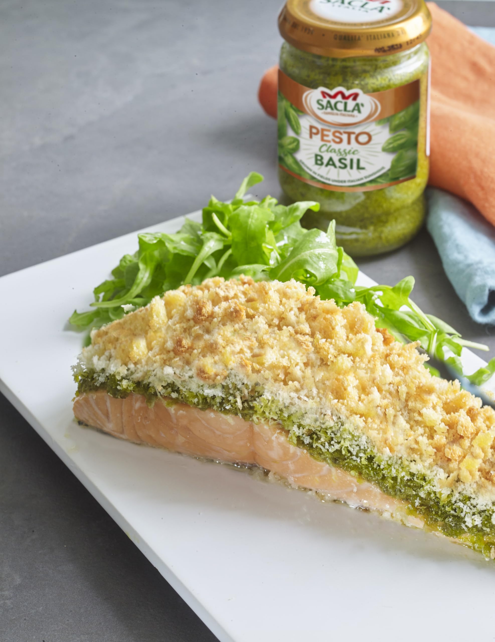 Sacla Classic Basil Pesto - Made with Fresh Basil, Italian Cheeses & Pine Nuts | 290g Jar 7
