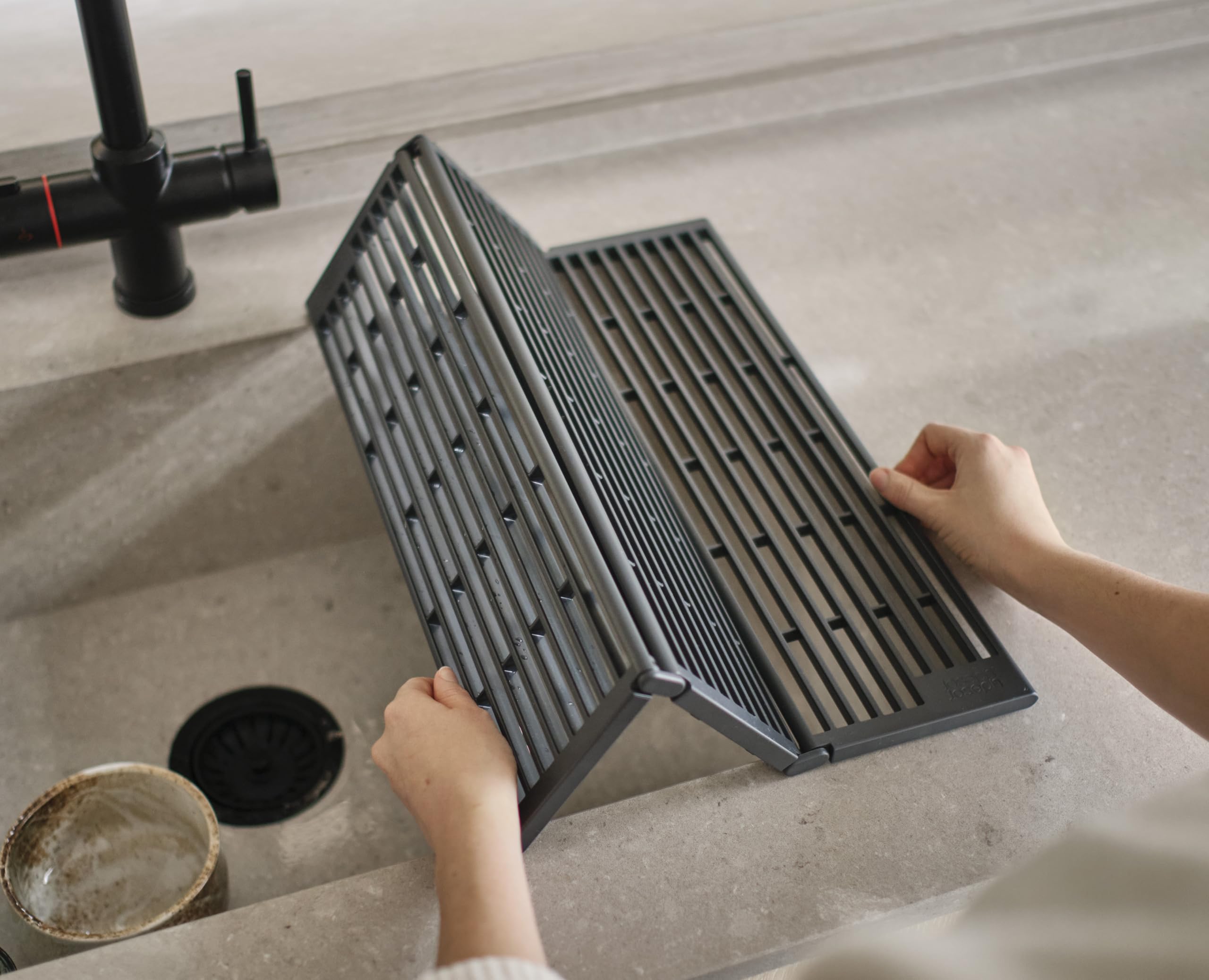Joseph Joseph Platform Folding Over Sink Drainer | Fits Across Sink | Anthracite 6