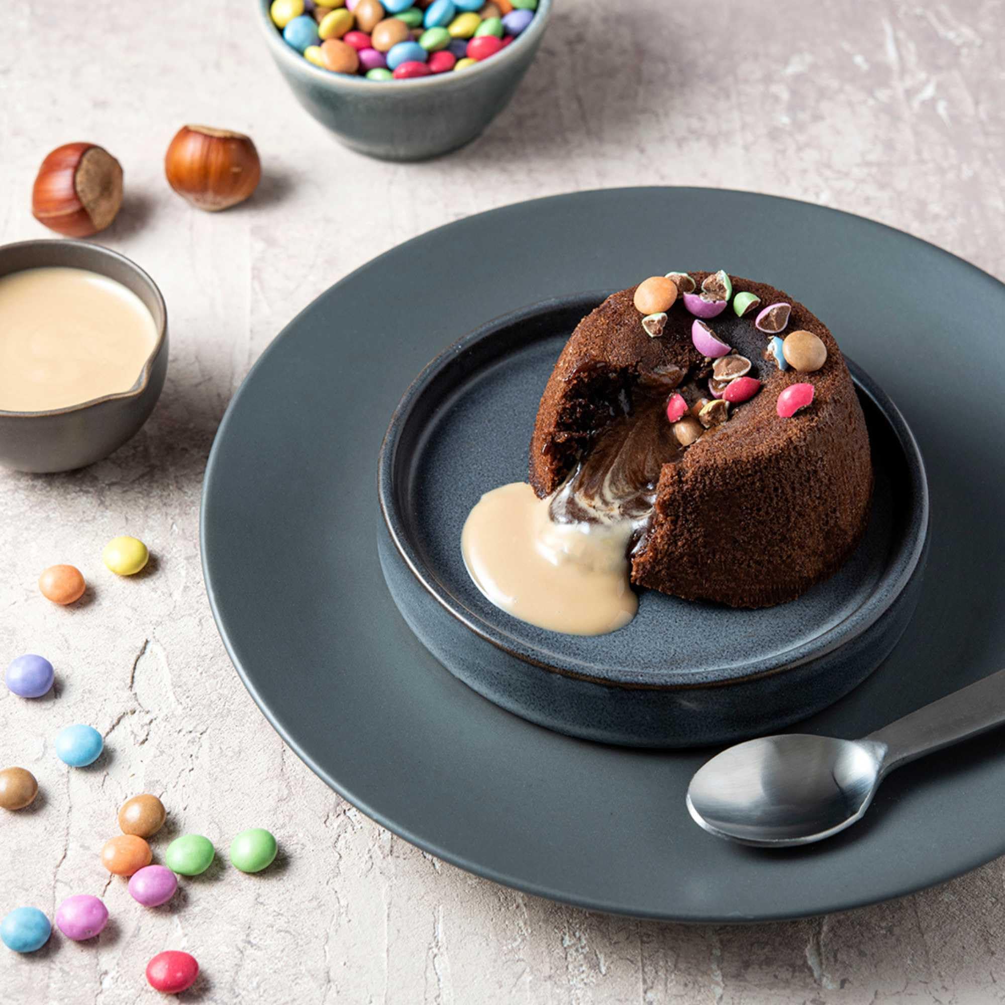 Nestlé SMARTIES Mini Mix-In 500g - Chocolate Baking Mix-In with Colourful Sugar Shells 6