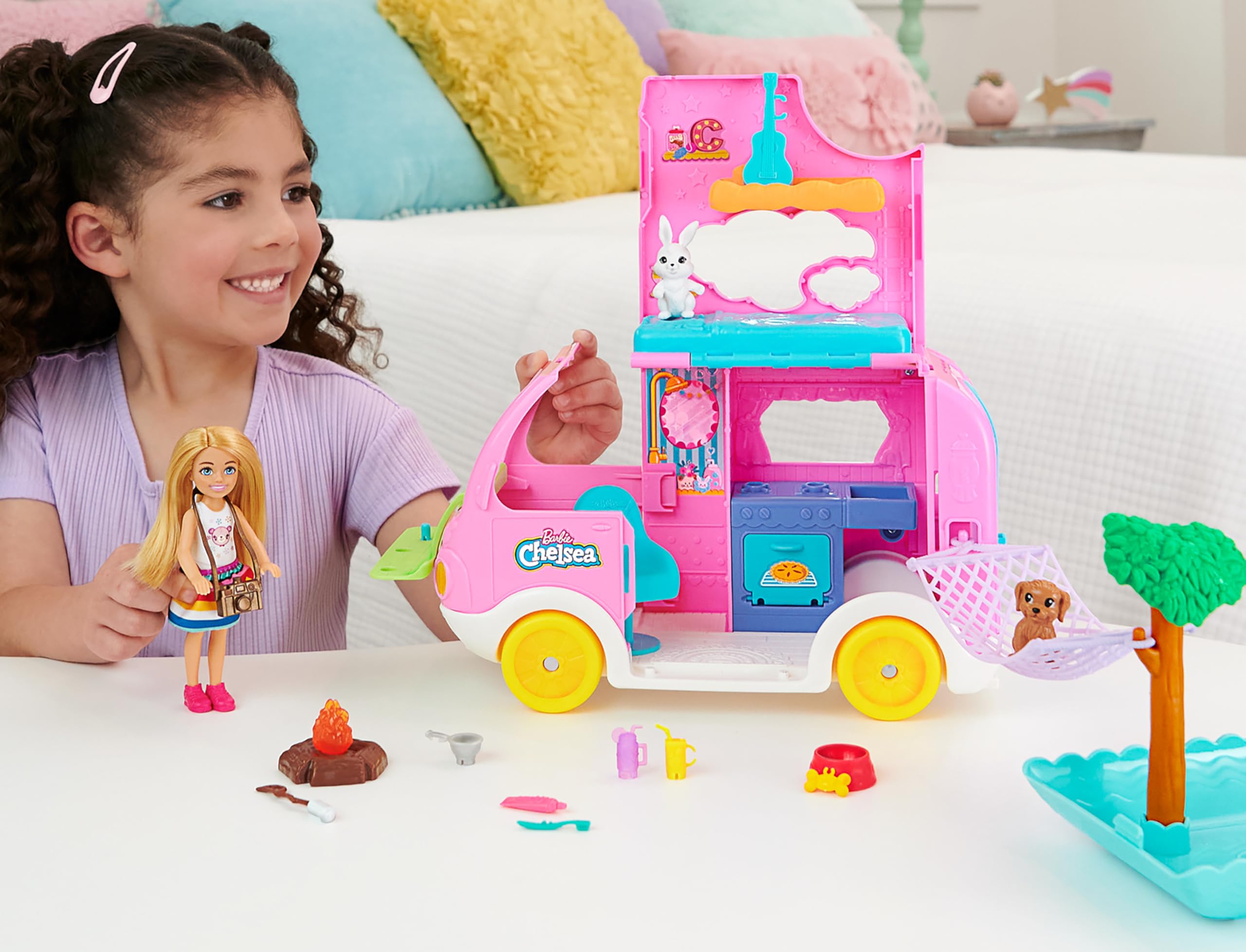 Barbie Chelsea 2-in-1 Camper Playset - Transforming Vehicle with Doll, 2 Pets & 15 Accessories for Kids 3+ 6