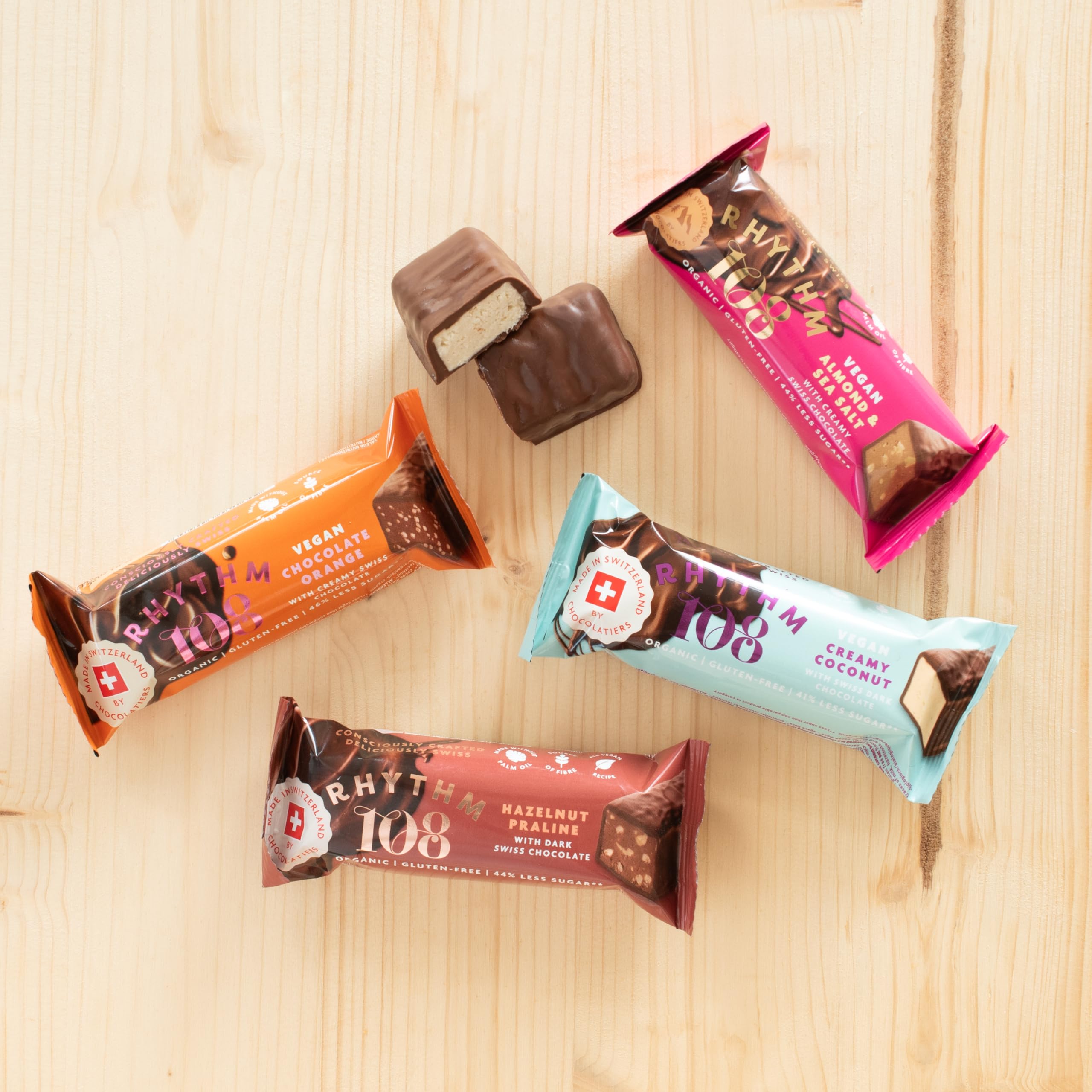 Rhythm 108 Swiss Vegan Hazelnut Praline Bar with Dark Chocolate 15 x 33g 5
