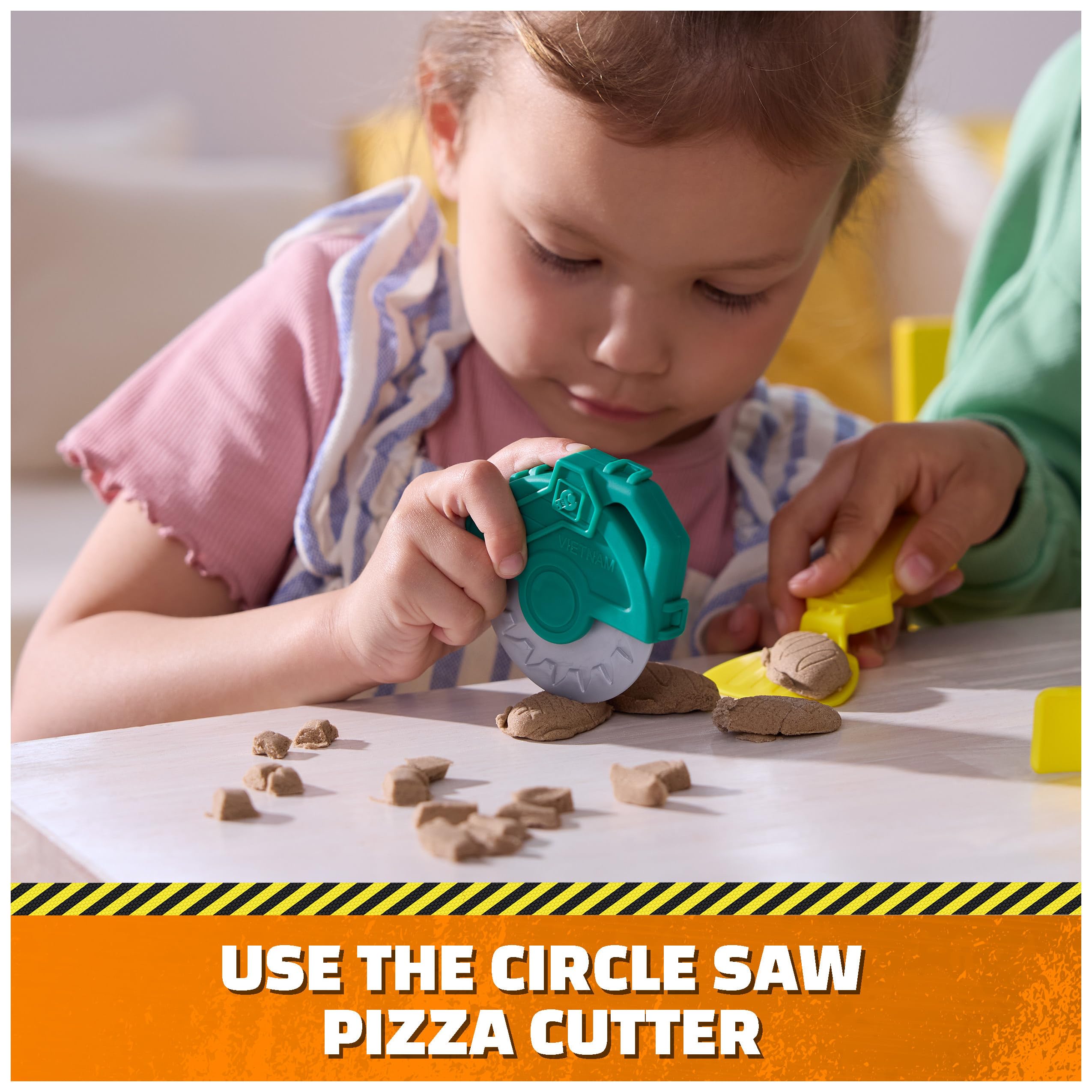 Rubble and Crew Growlin’ Grub Food Truck Playset - Construction & Kitchen Toy for Ages 3+ 4