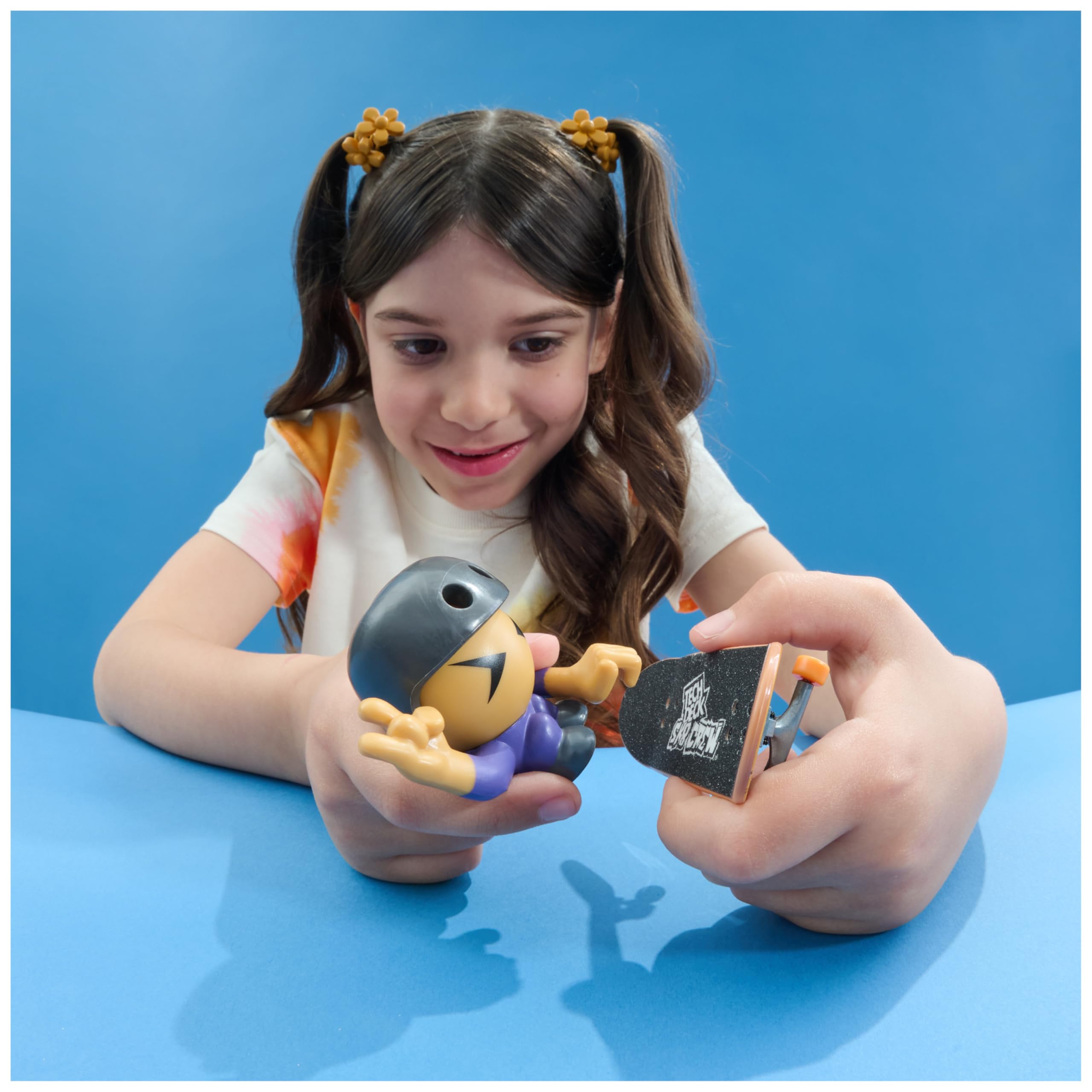 Tech Deck Sk8 Crew Fingerboard with Assistive Figure - Collectible Skateboard Toy for Kids 5+ 9
