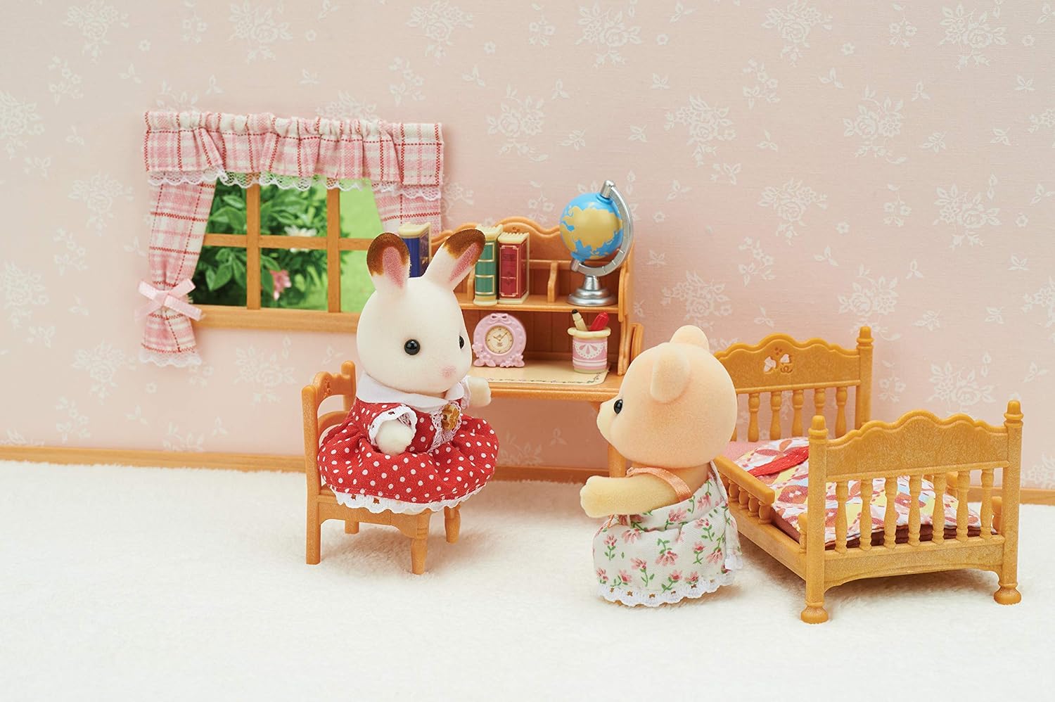 Sylvanian Families Children's Bedroom Set - Bunk Bed & Desk Playset for Imaginative Play 6