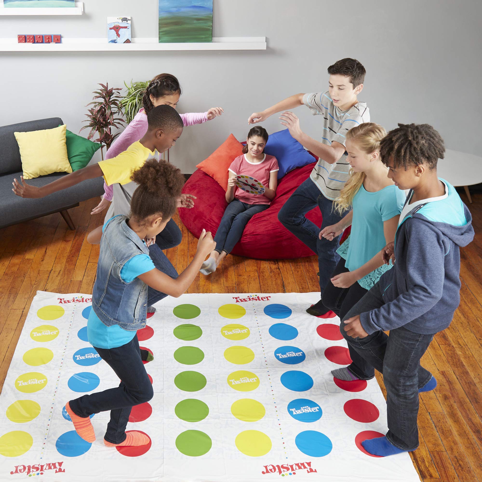 Hasbro Gaming Twister Ultimate - Bigger Mat, More Spots, Family Party Game for Kids Ages 6+ 9