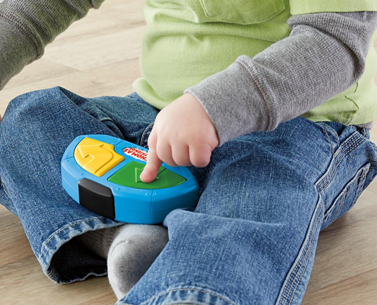 Fisher-Price My First Thomas & Friends R/C Thomas - Remote-Controlled Train Engine for Toddlers 18M+ 5