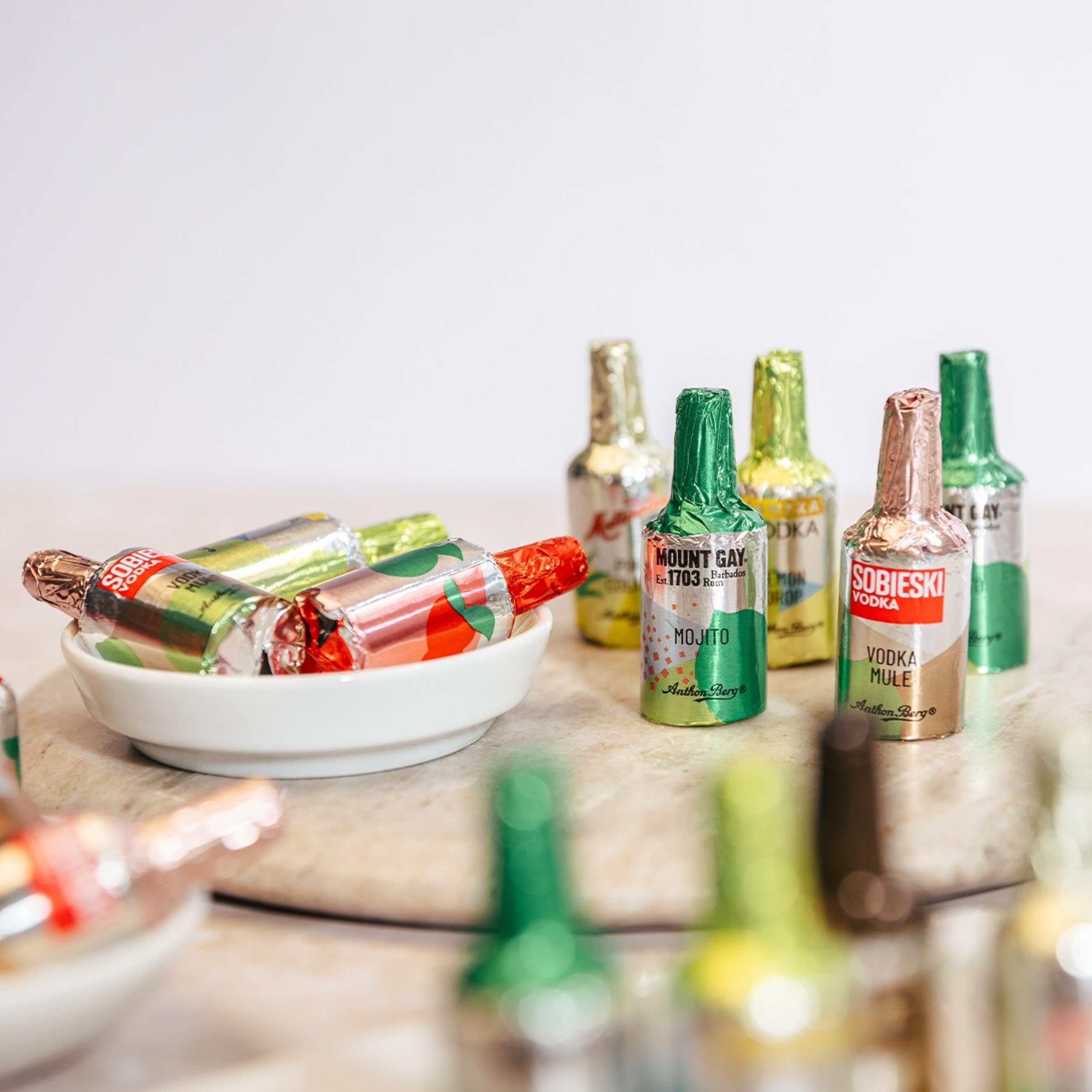 Anthon Berg 12 Dark Chocolate Cocktails with Famous Spirits Liqueurs 10