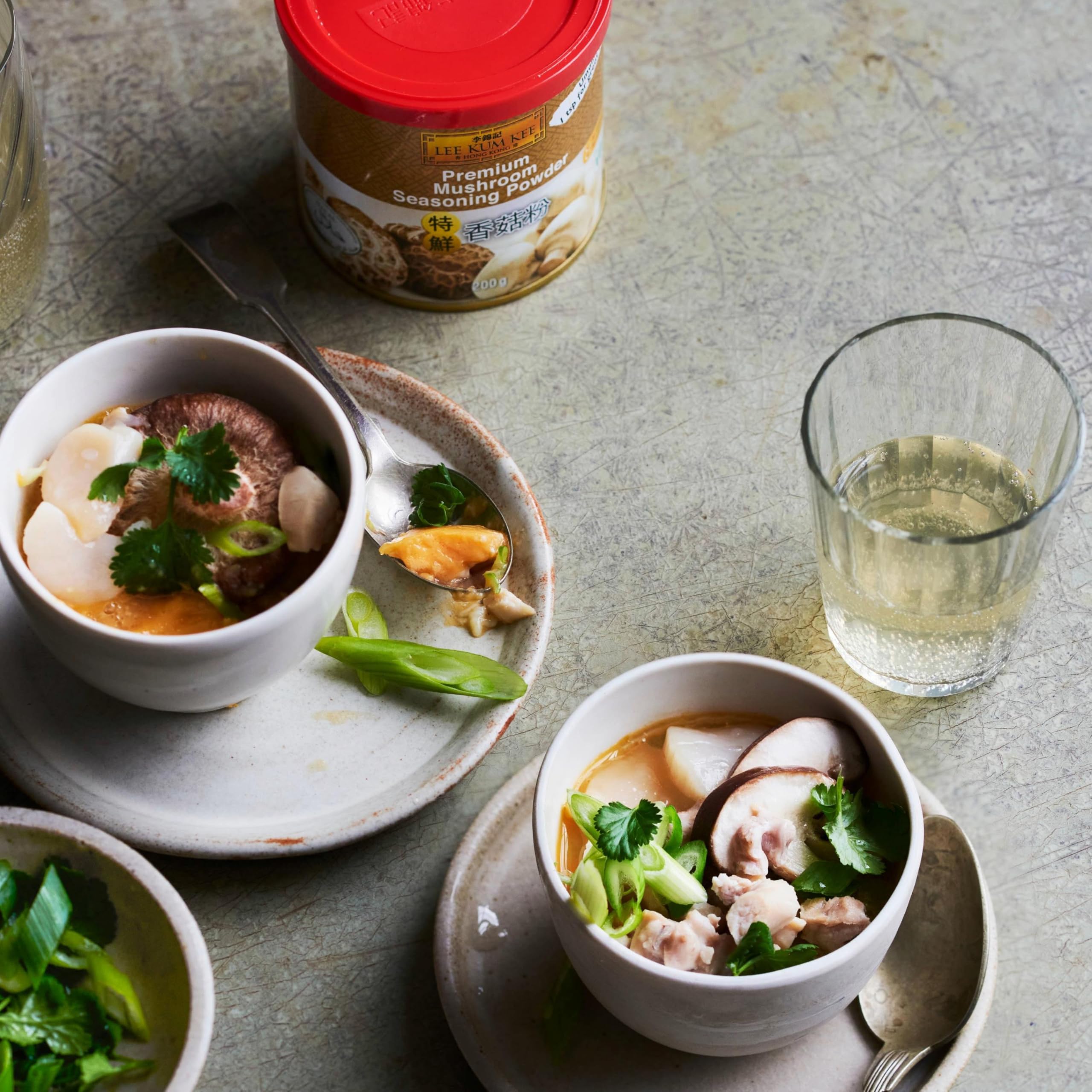 Lee Kum Kee - Premium Pilz-Gewürzpulver 200g 6