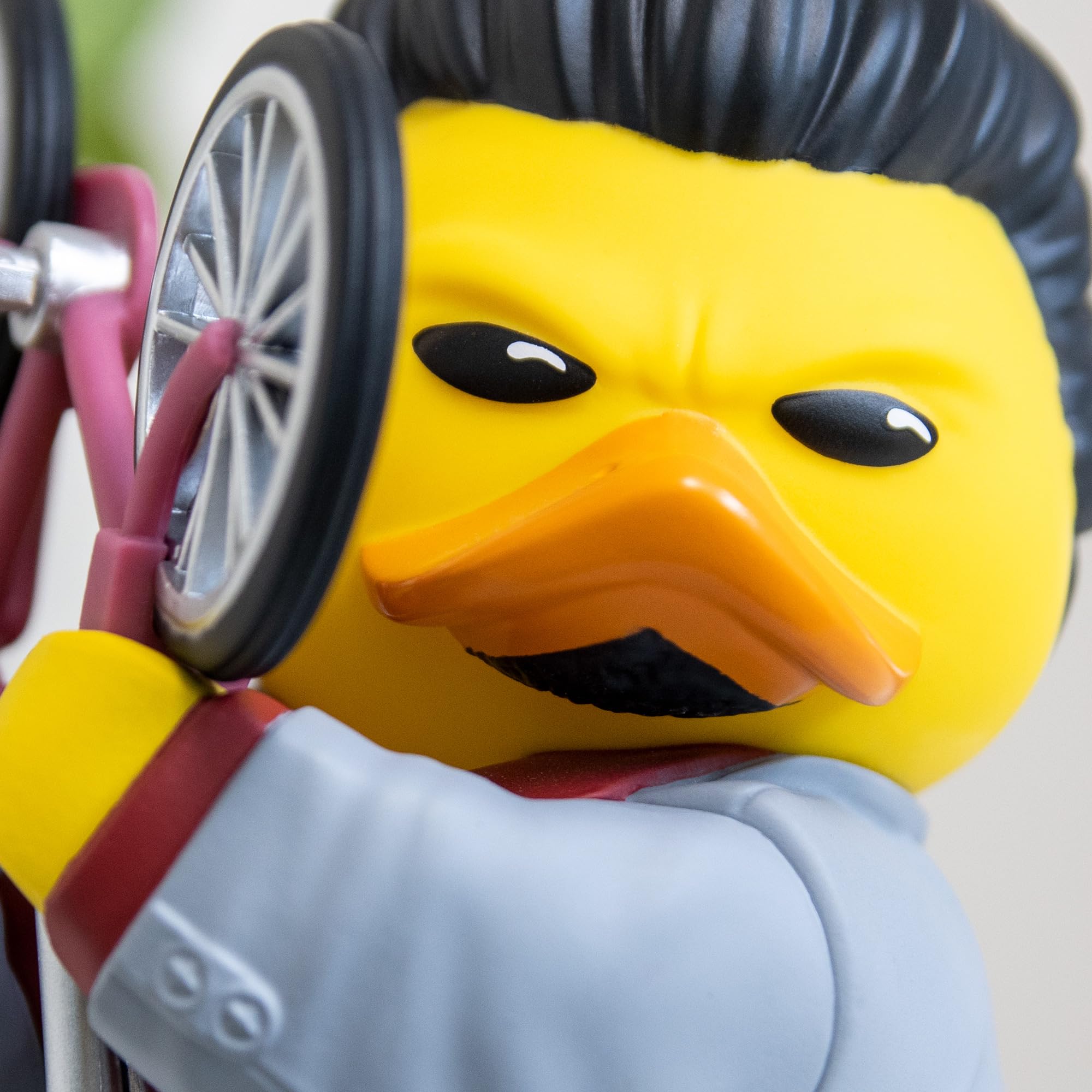 TUBBZ Boxed Edition: Yakuza - Kazuma Kiryu Cosplaying Rubber Duck Vinyl Figure 5