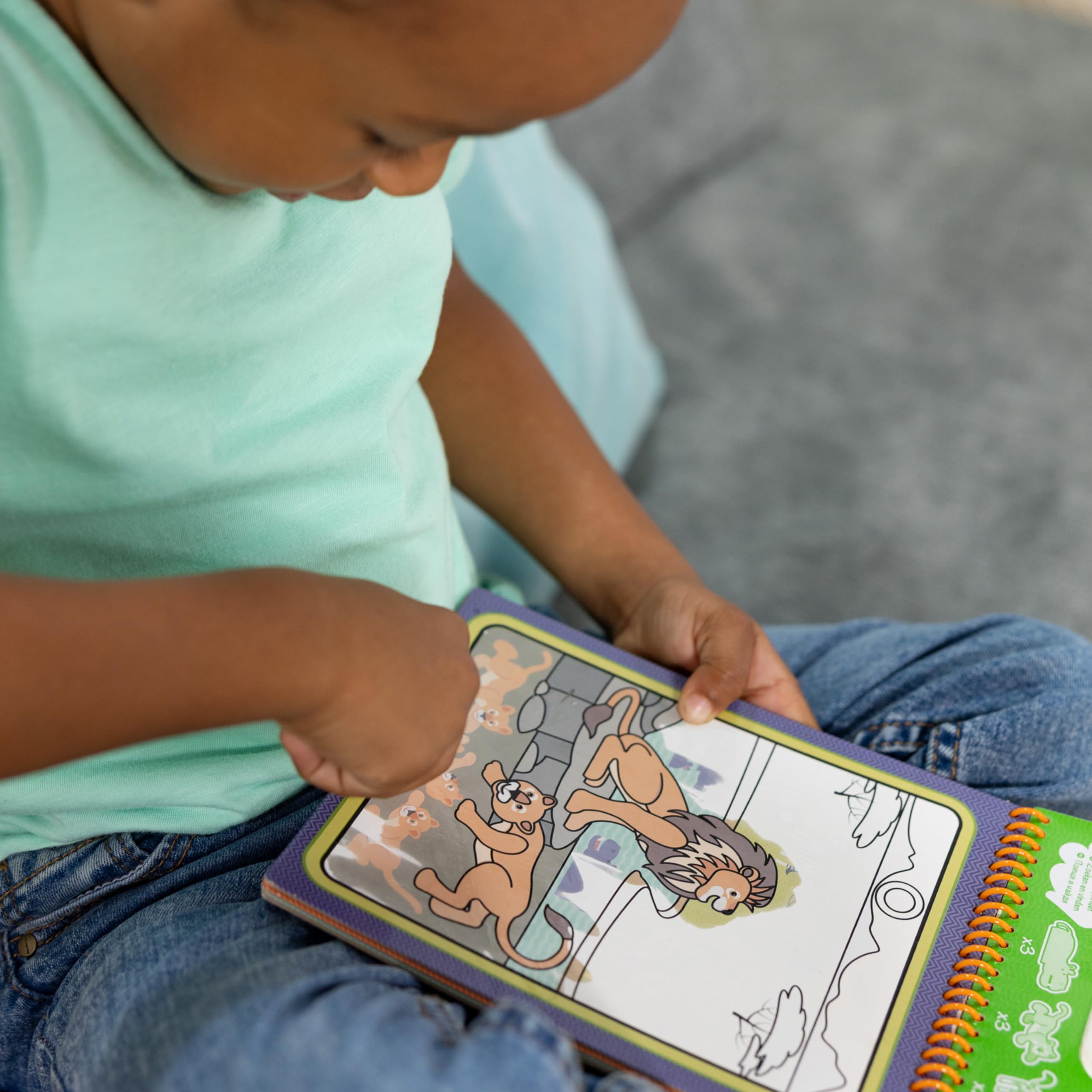 Melissa & Doug Water Reveal Pad - Safari Activity Book | Reusable Pages | Ages 3-7