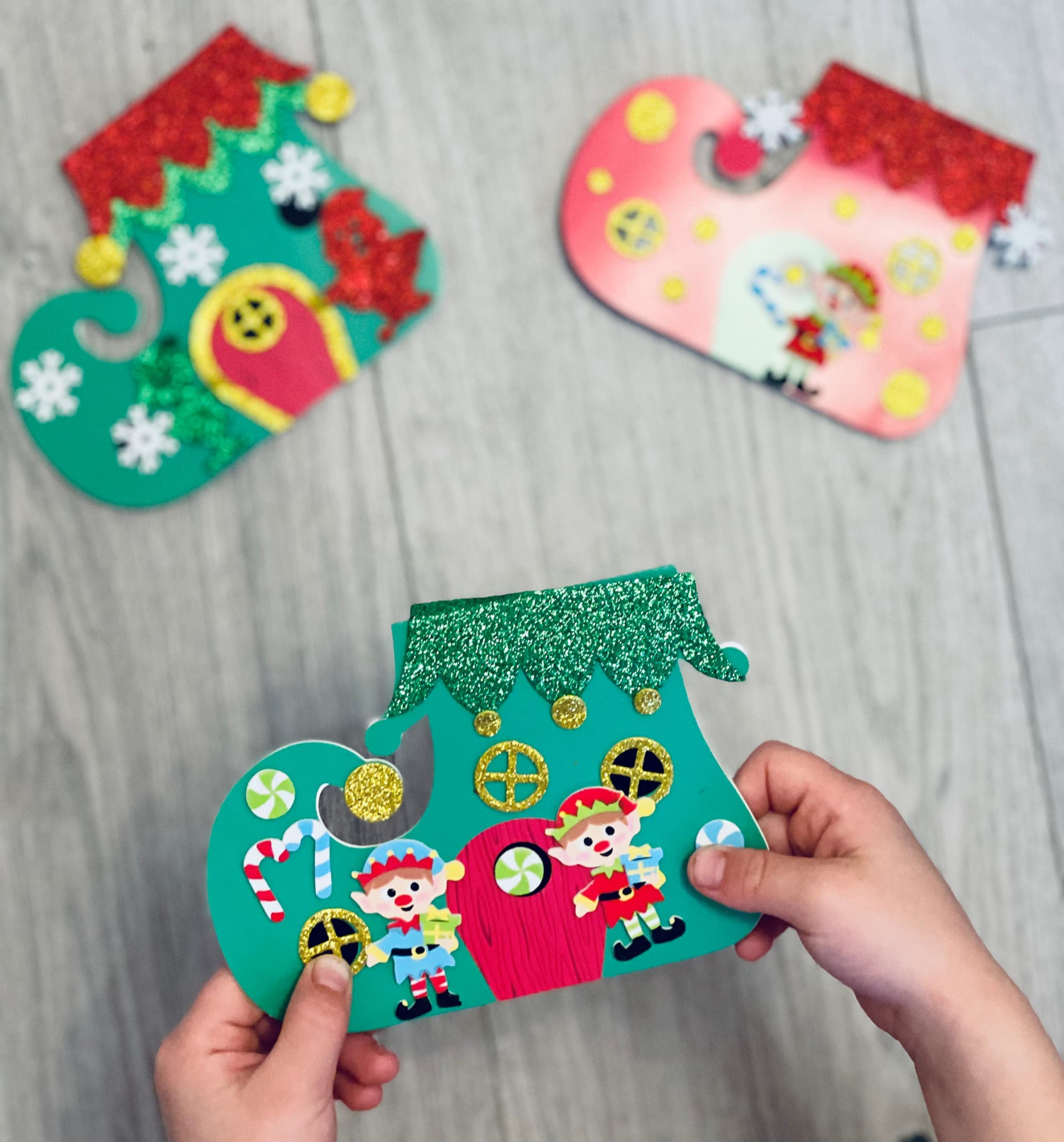 Baker Ross FE968 Christmas Elf Boot Card Kits - Pack of 6 Craft Kits for Kids 6