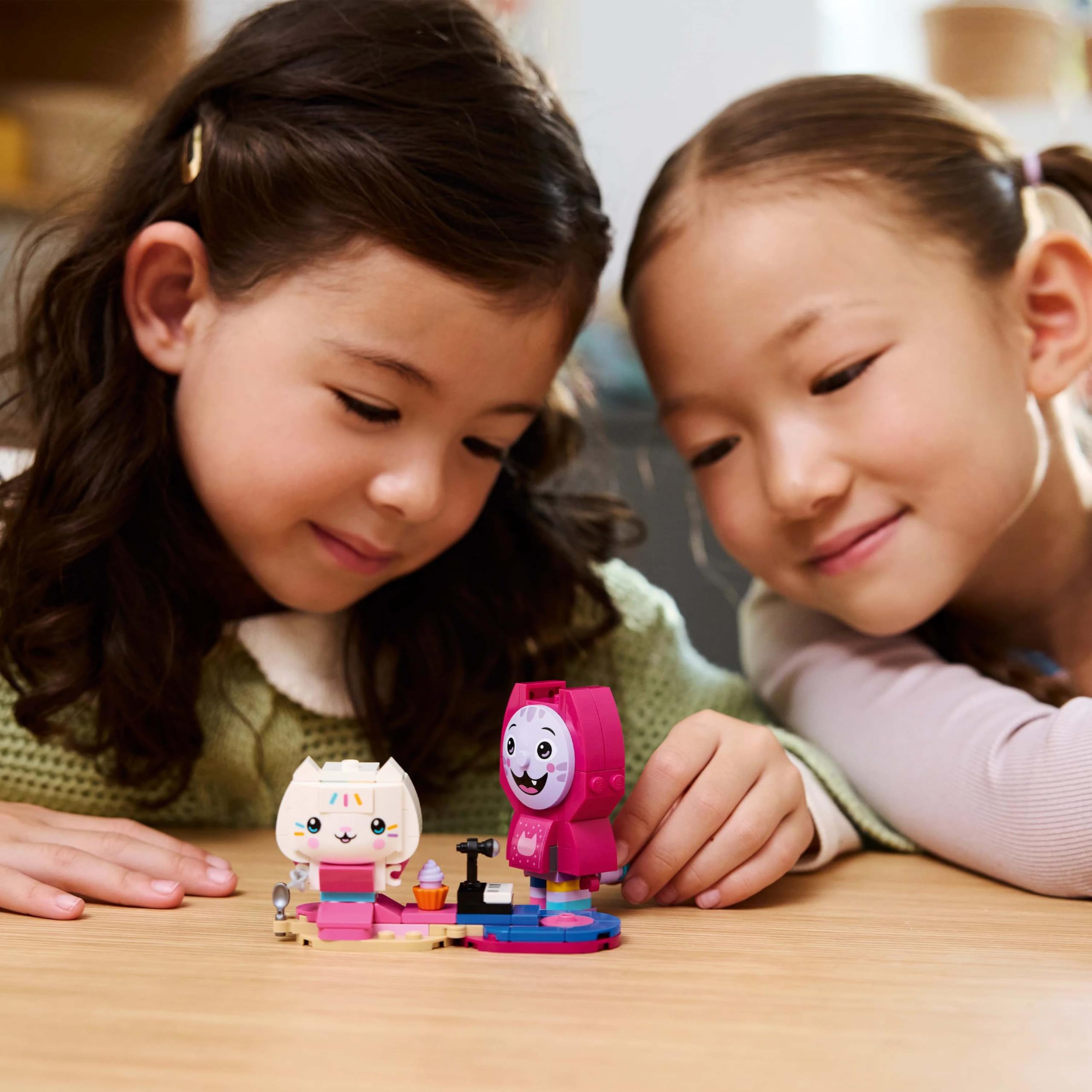 LEGO Gabby’s Dollhouse Gabby’s Brick-Built Cat Friends Building Set for Ages 6+ | Model 11215