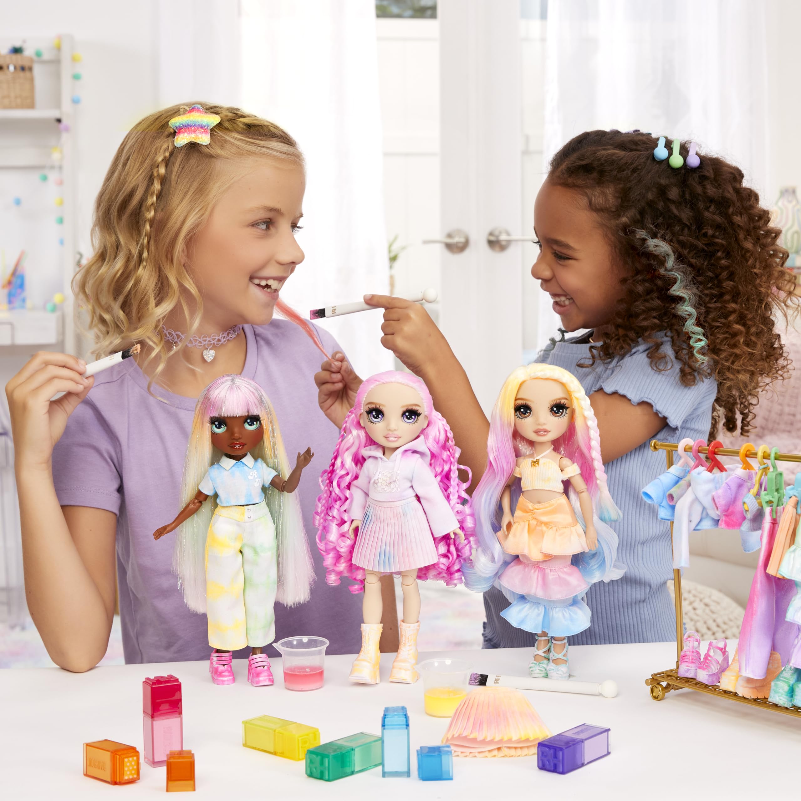 Rainbow High Watercolour & Create DIY Fashion Doll - Arts & Crafts Playset for Ages 4-8 8