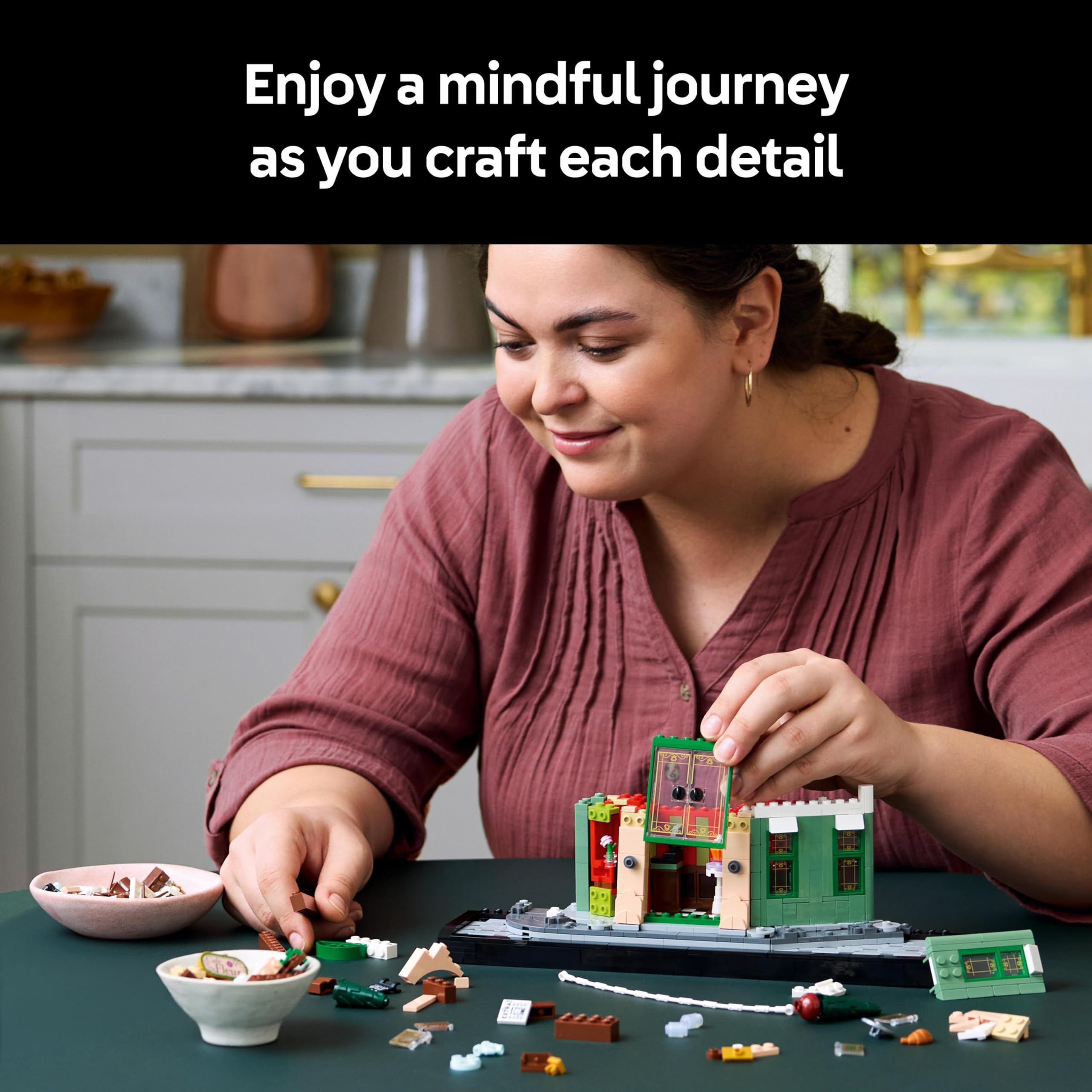 LEGO Icons French Café Building Set - 1101-Piece Adult Model with Facade & Flowerpots 5