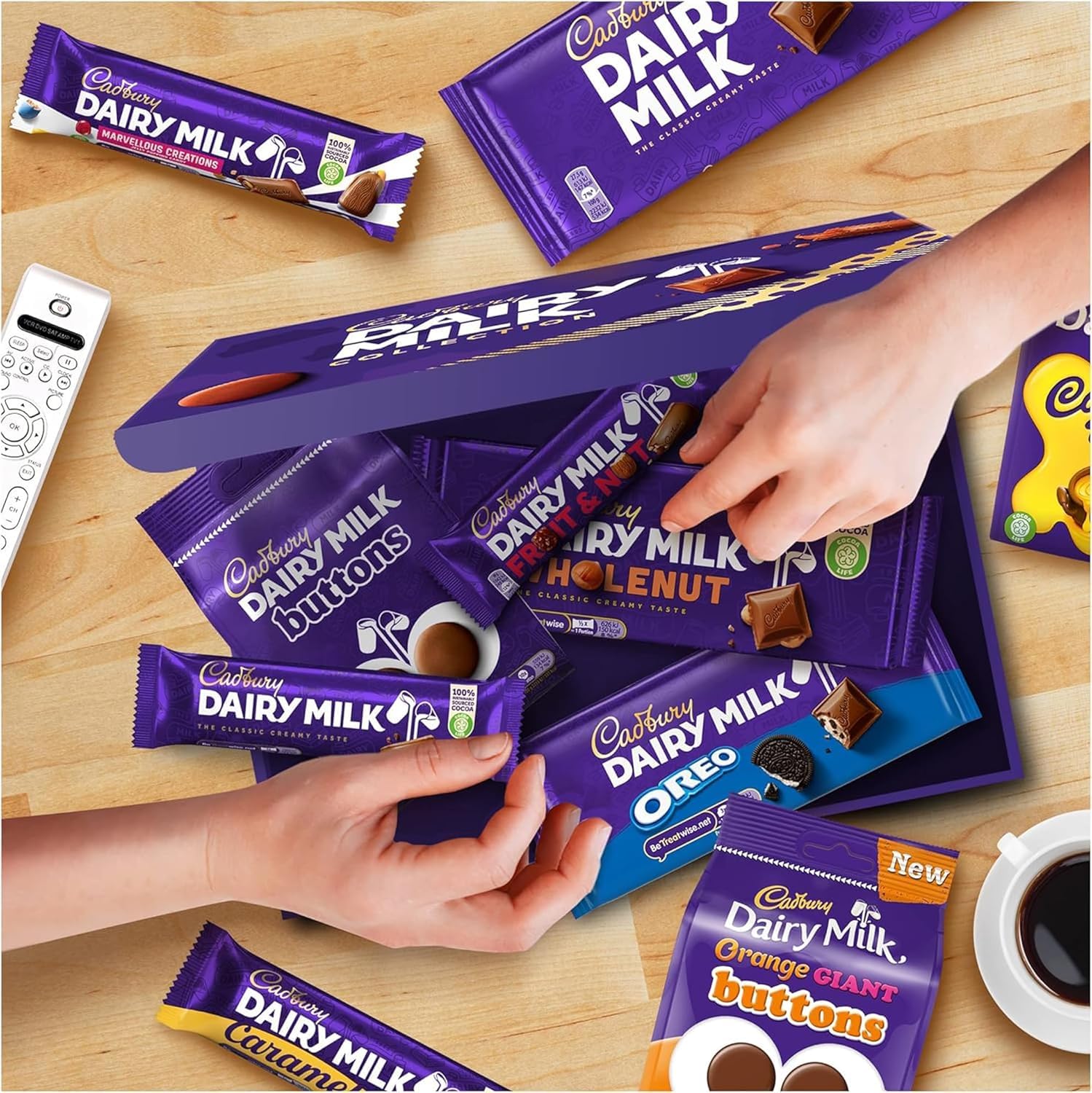 Cadbury Dairy Milk Big Night In Deluxe-Geschenkkorb mit 10 verschiedenen Schokoriegeln 5