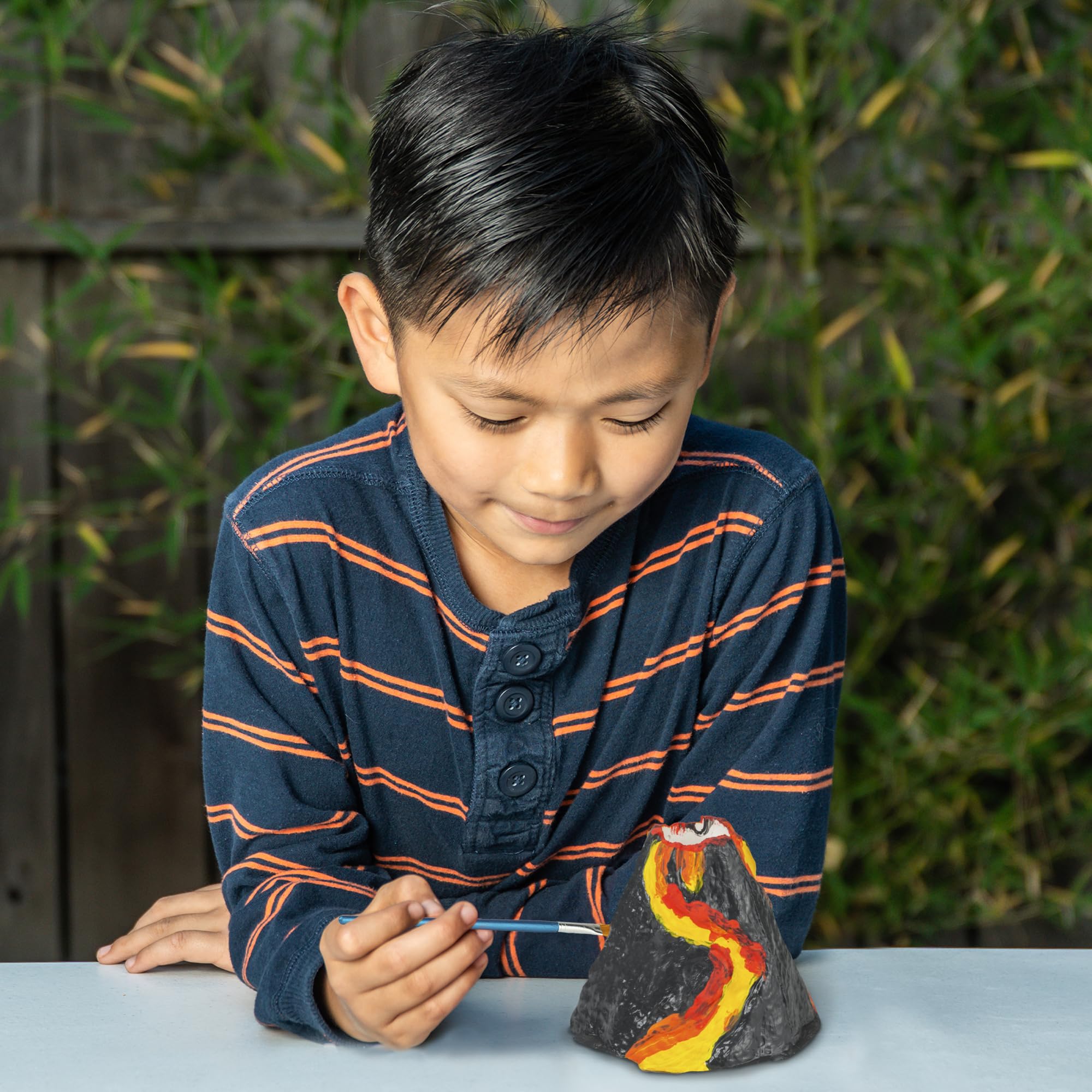 National Geographic Make Your Own Volcano Kit - Erupting Volcano Science Experiment Set for Kids 8+ 5