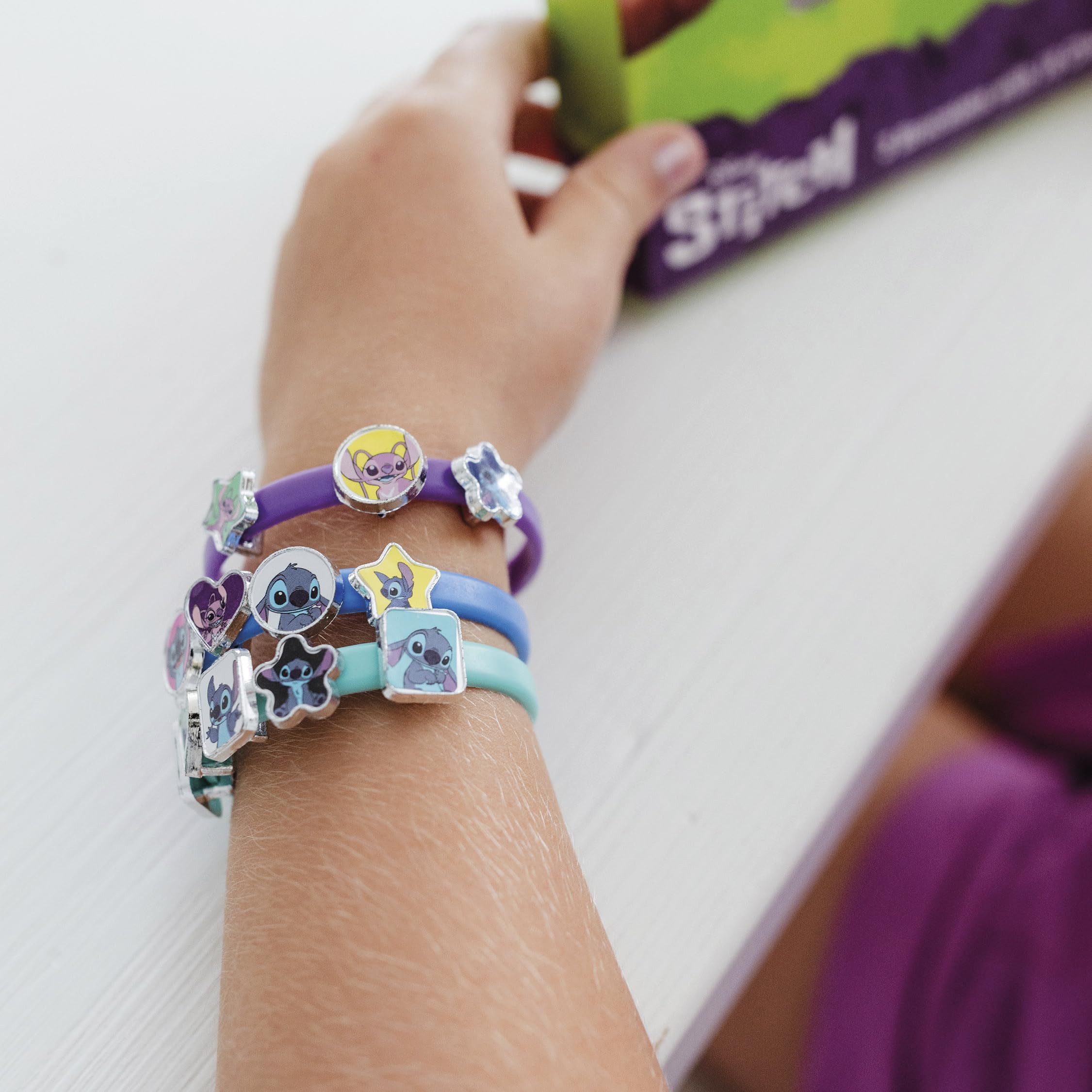 TM ESSENTIALS Stitch Bracelet Set - 18 Charms for Kids, DIY Charm Bracelets in Yellow, Blue & Red 6