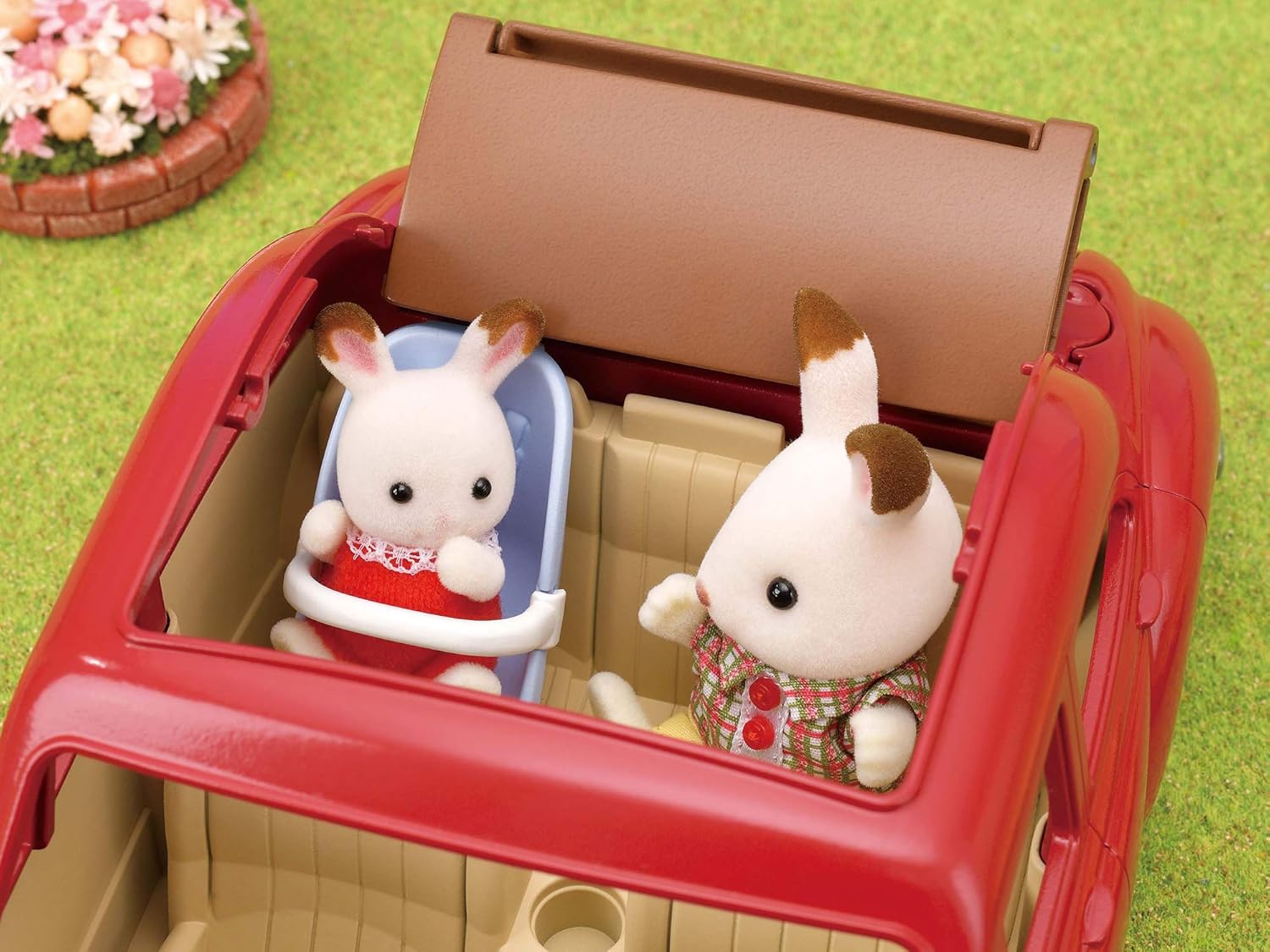 Sylvanian Families 5448 Family Cruising Car Vehicle Playset - Convertible Car with Removable Roof & Baby Buggy 5