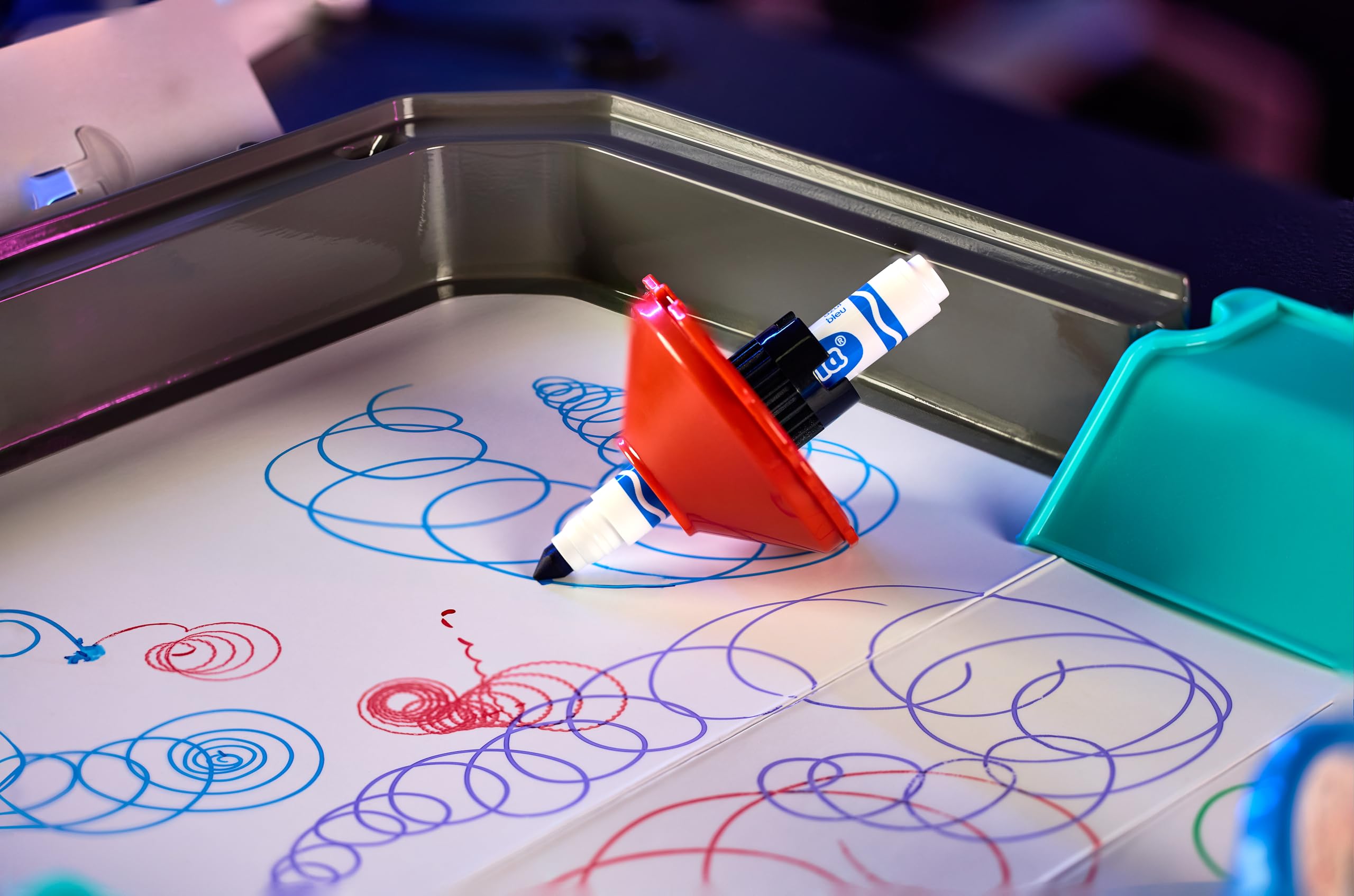 CRAYOLA Colourwhirls Battle Arena - Rip 'Em & Spin 'Em! | Ages 6+ 5