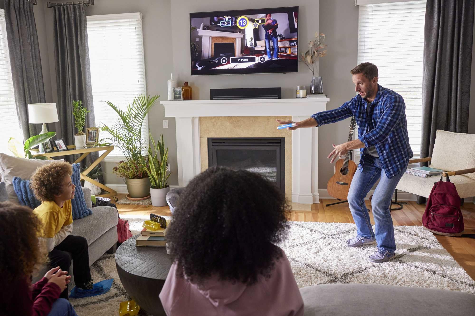 Mattel Games Pictionary Air 2 - Electronic Air-Drawing Game for Kids & Adults 6