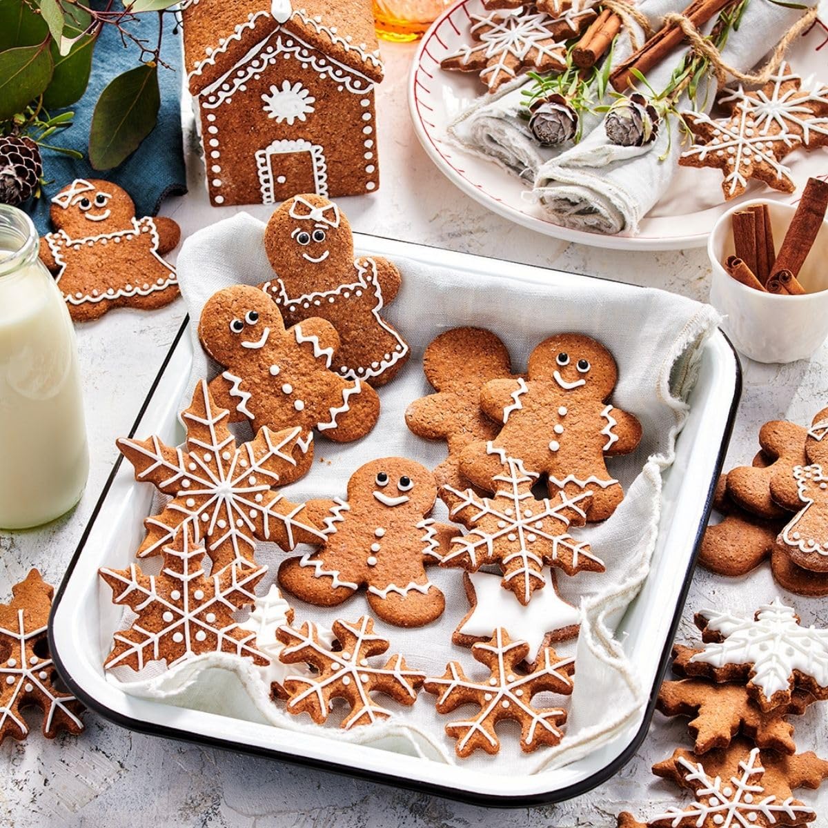 FunCakes Royal Icing Mix - Easy Glaze for Cakes & Cookies | Halal Certified | 900g 3