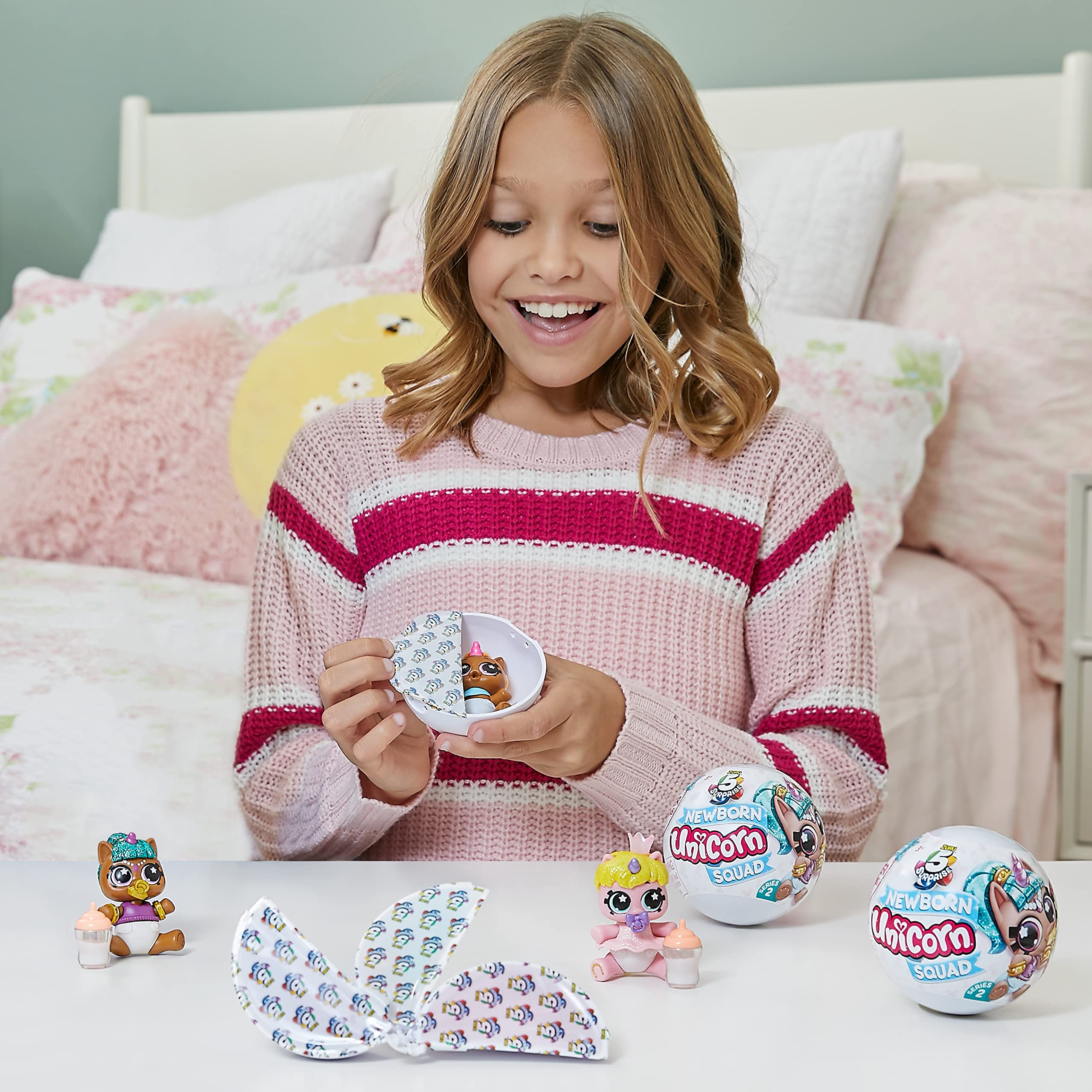 5 Surprise Unicorn Squad Series 5 Newborn Unicorn Mystery Capsule - Collectible Playset with Color-Changing Diaper & Convertible Bath 6