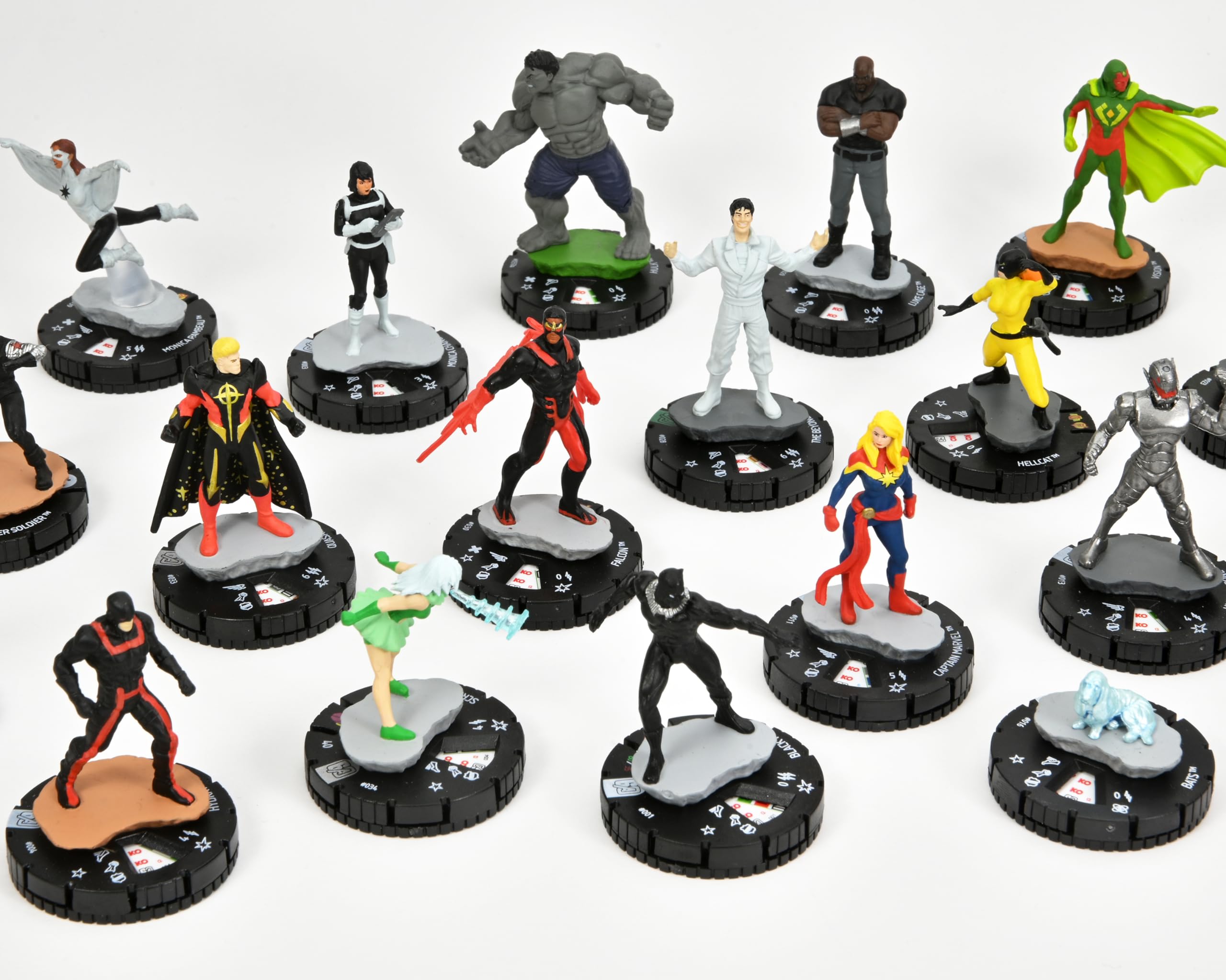 Wizkids Marvel HeroClix: Avengers 60. Jubiläums-Booster-Stein (10er-Box) 16