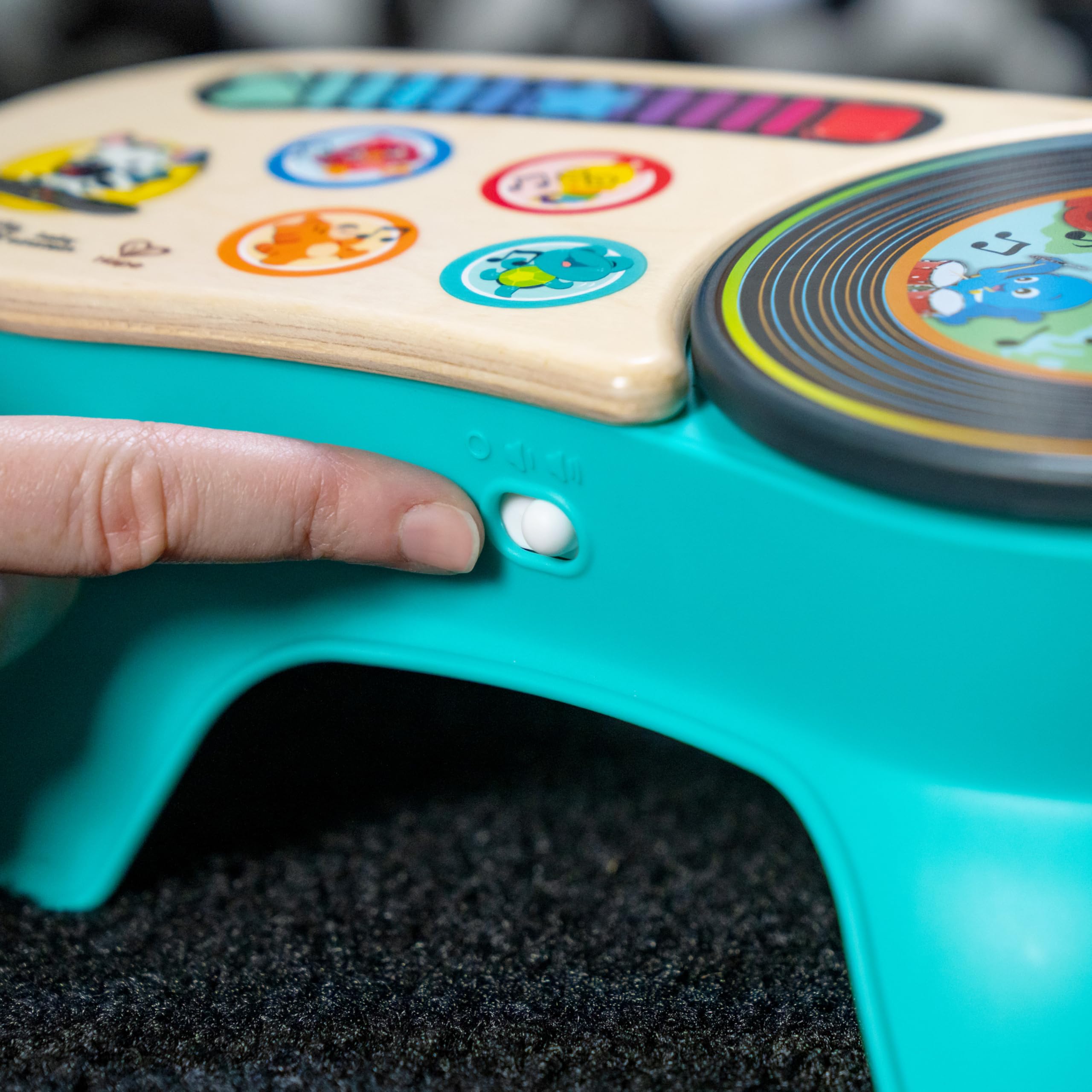 Baby Einstein + Hape DJ Discovery Musikspielzeug-Plattenspieler – Magic Touch für Kinder ab 6 Monaten 5