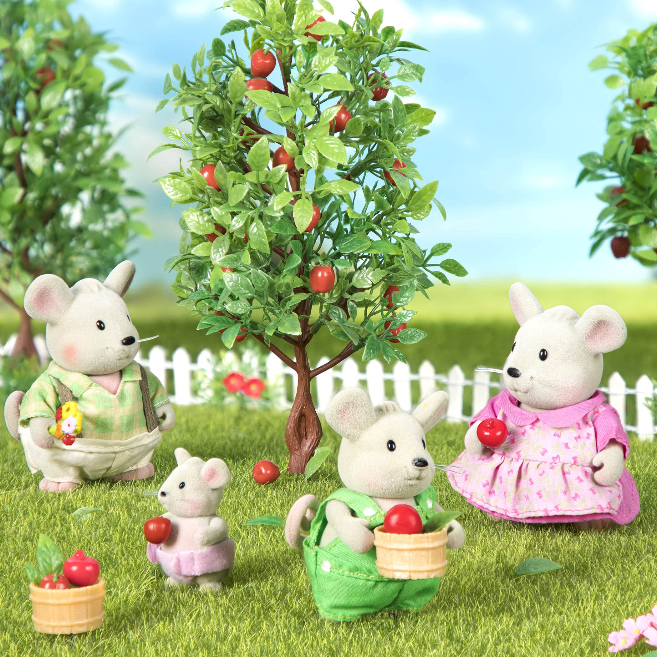 Li'l Woodzeez Handydandy Mice Family Set - 4 Collectible Wooden Figures with Storybook, Ages 3+ 5