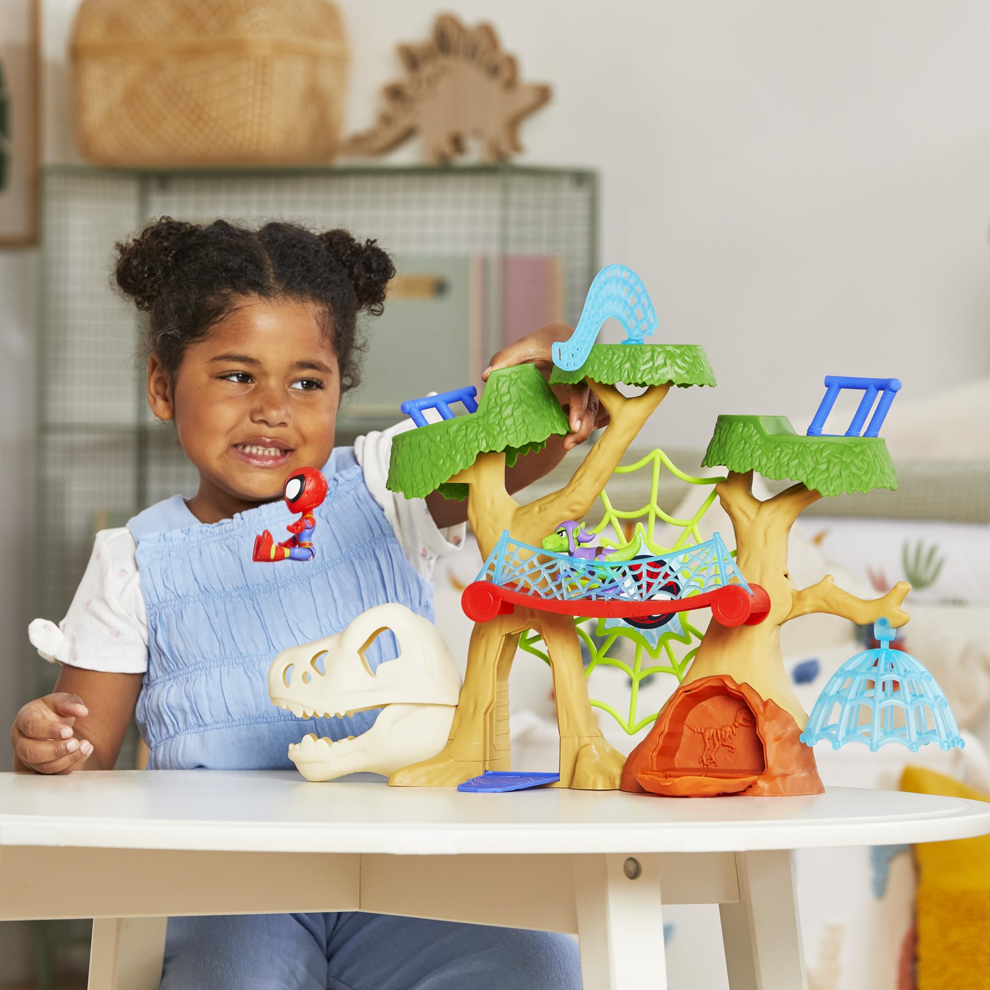 SPIDEY AND HIS AMAZING FRIENDS Dino-Webs Treehouse Playset | Spidey & Goblin Raptor Figures | Ages 3+ 5