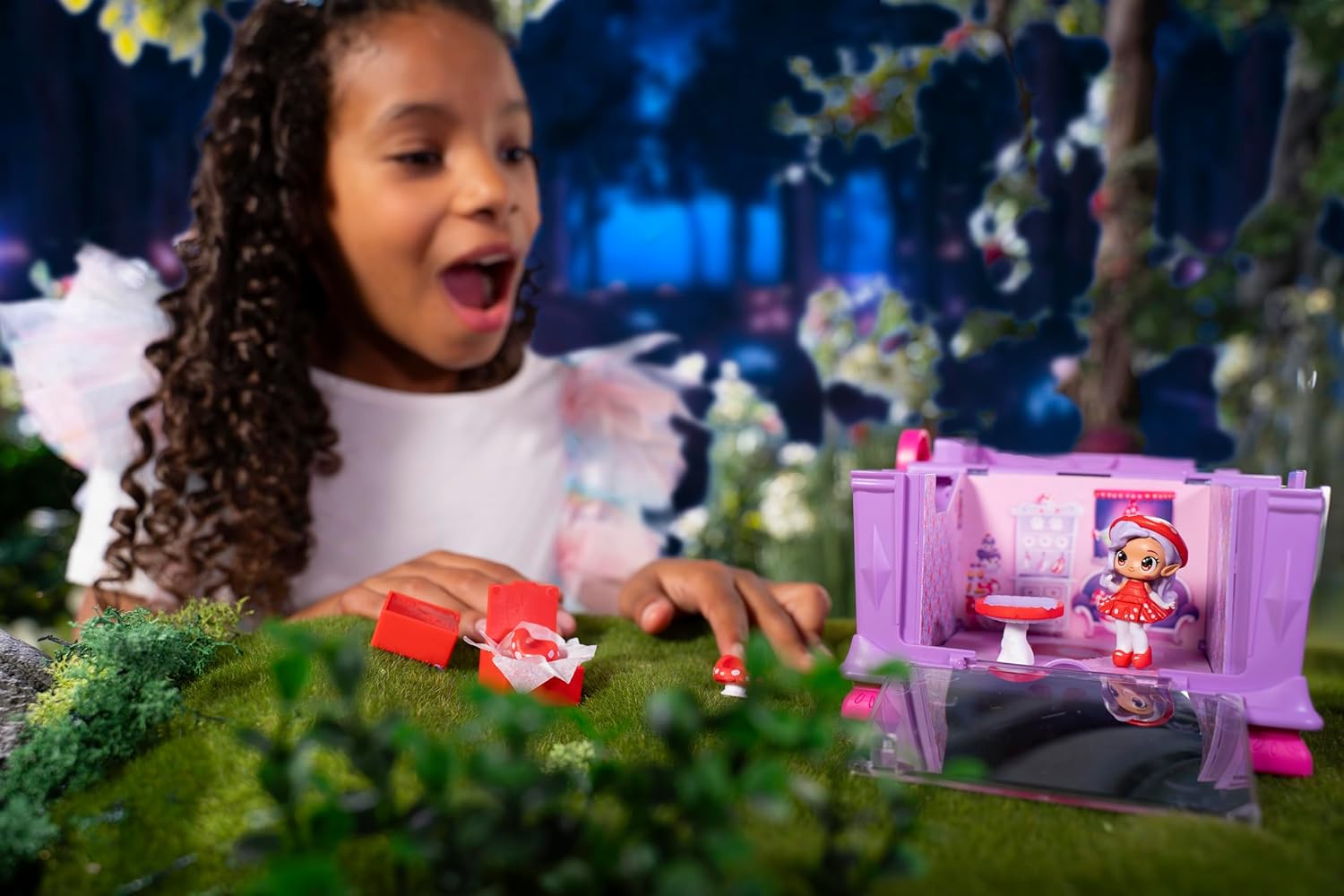 Secret Findees Magic Mailbox - 10+ Surprise Reveals & Mini Playset - Ages 4+ 12