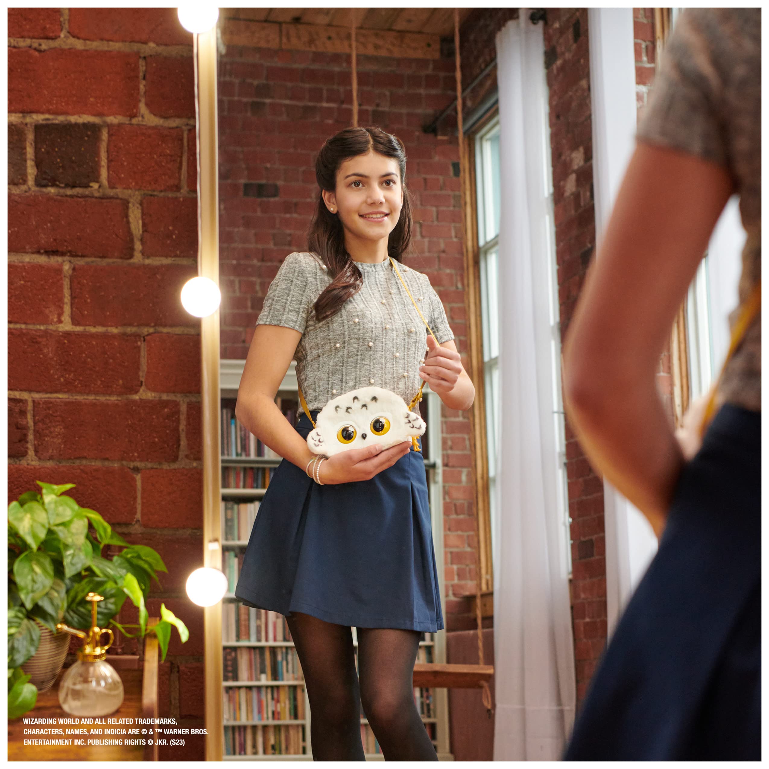 Purse Pets Wizarding World Harry Potter Hedwig Interactive Plush Pet & Crossbody Bag 9